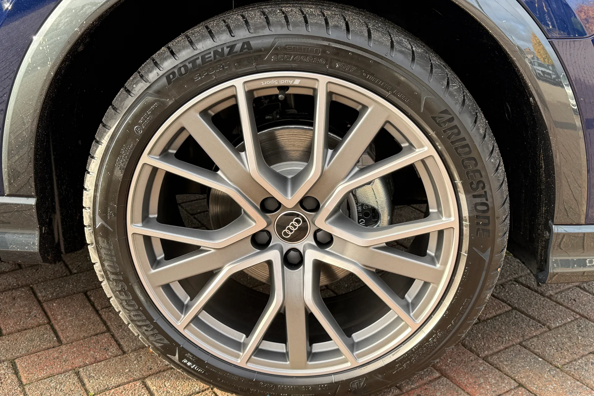 Audi Q3 thumbnail image number 50