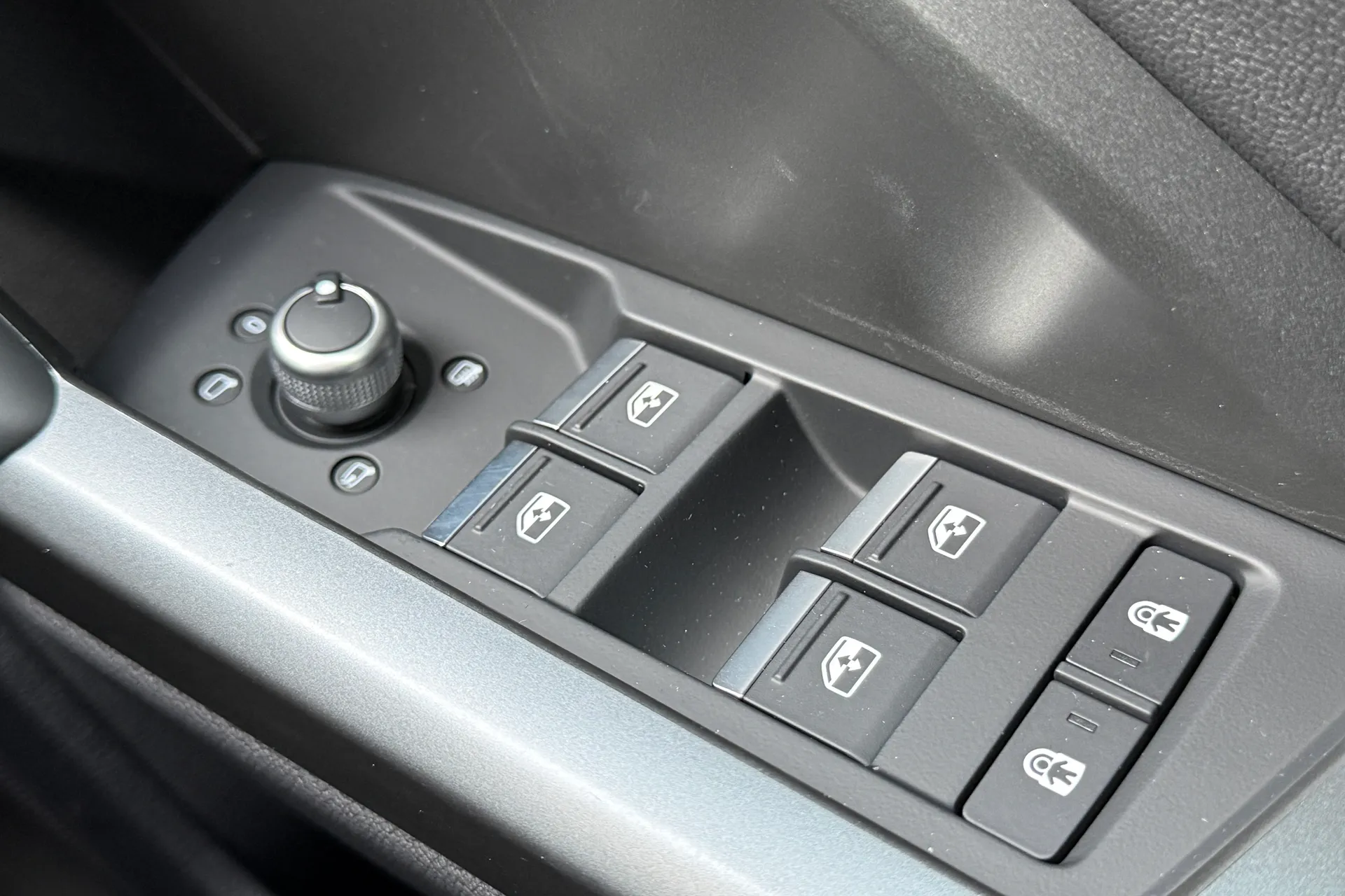 Audi Q3 thumbnail image number 20