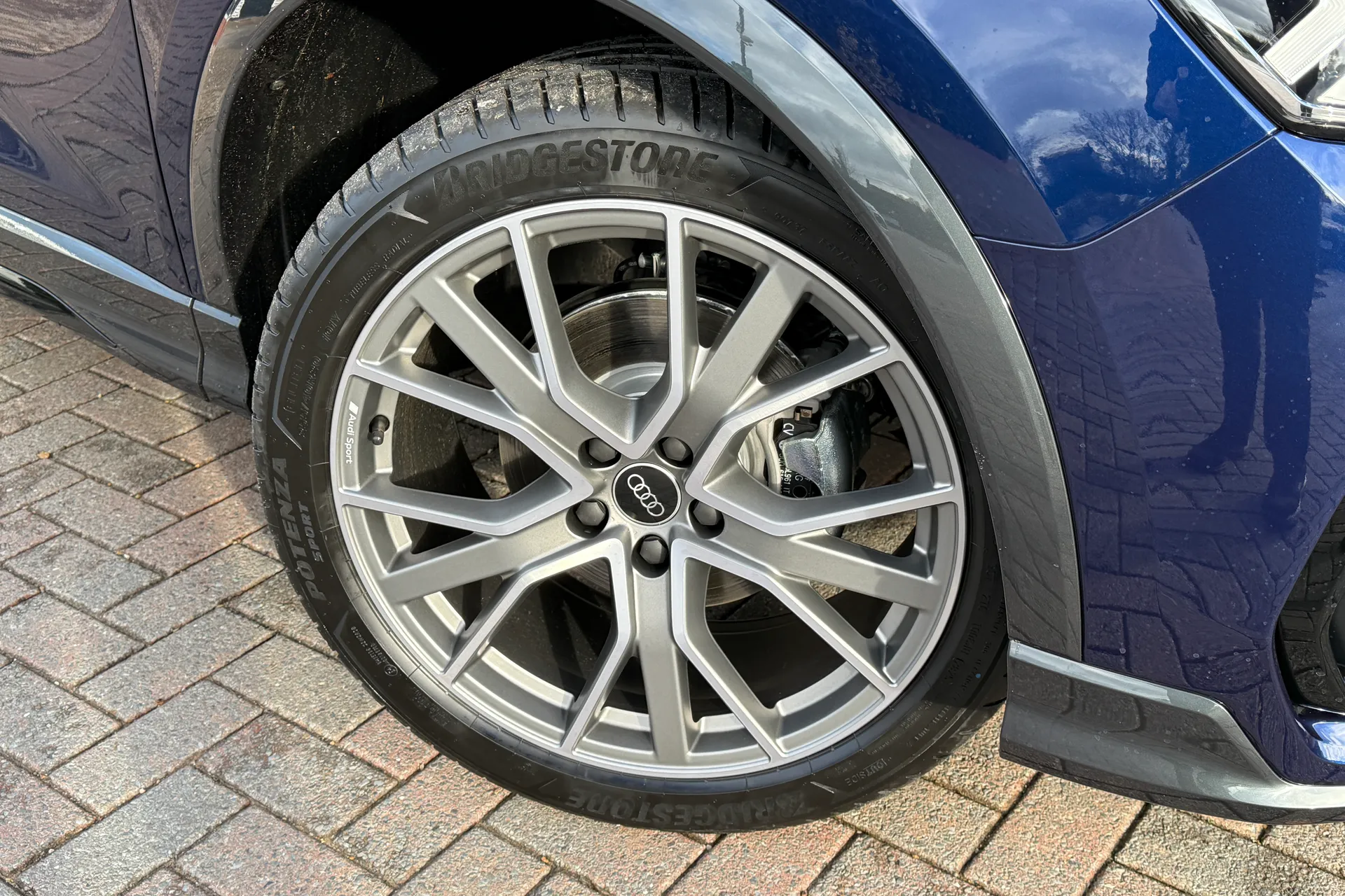 Audi Q3 thumbnail image number 7