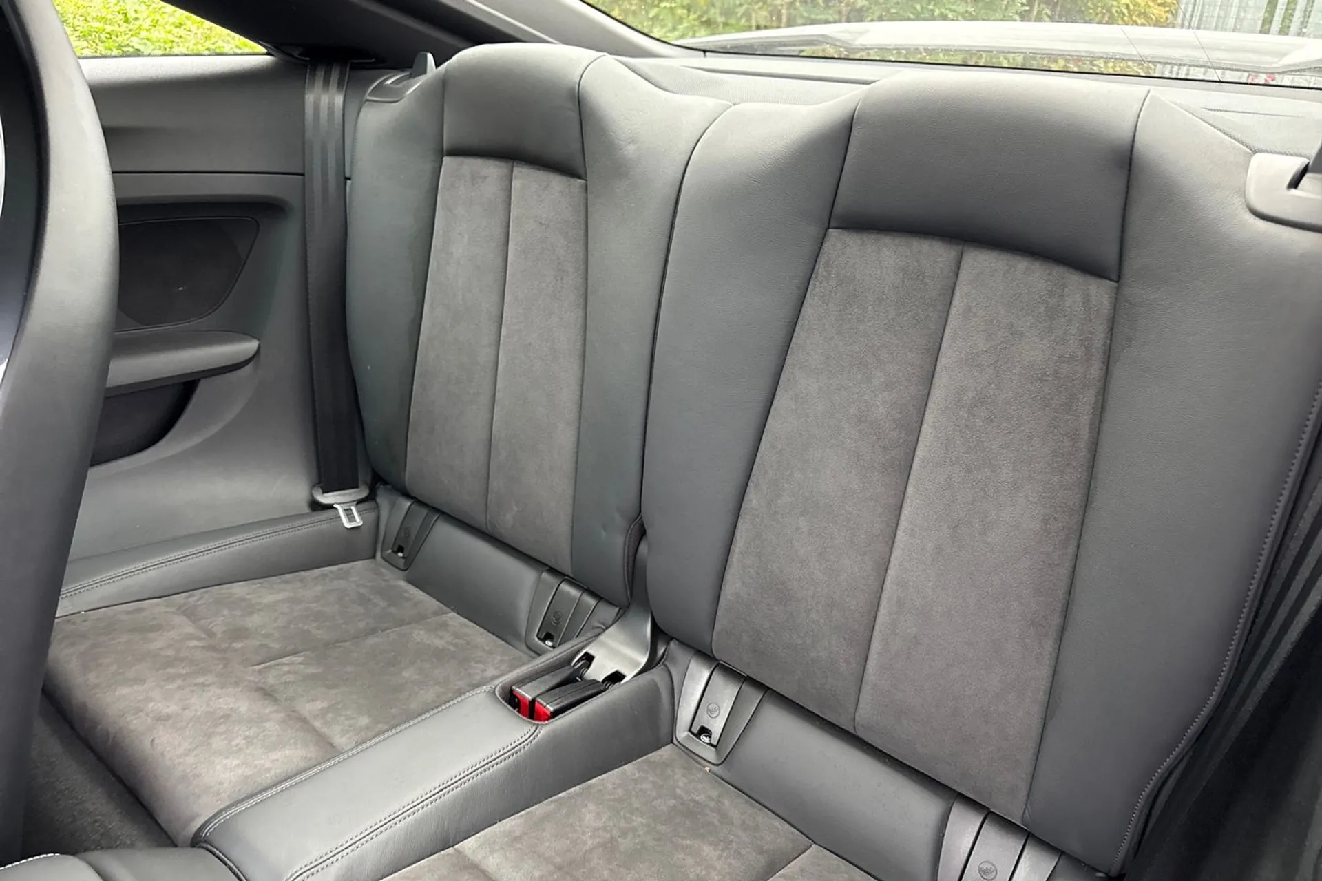 Audi TT thumbnail image number 36