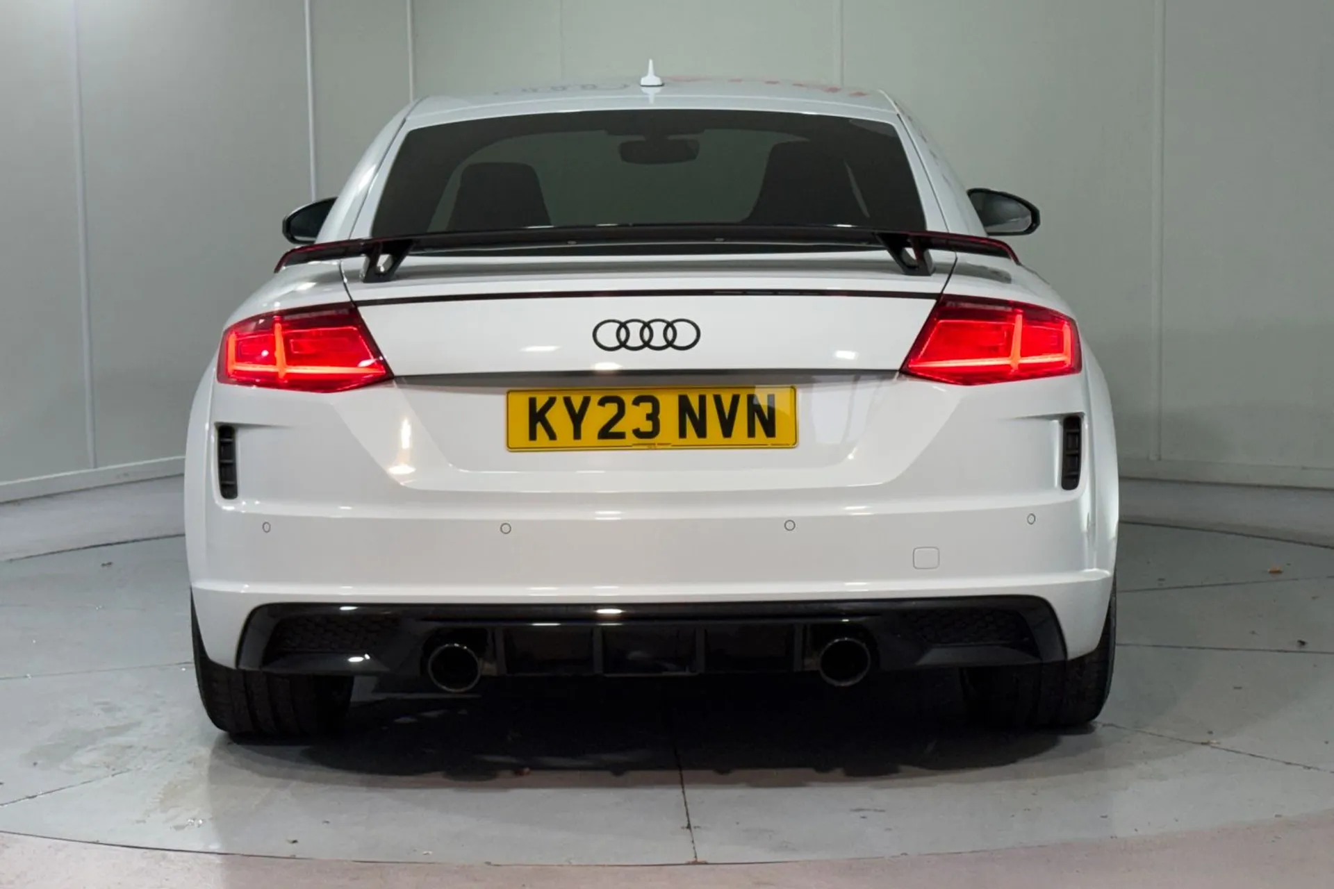 Audi TT thumbnail image number 7