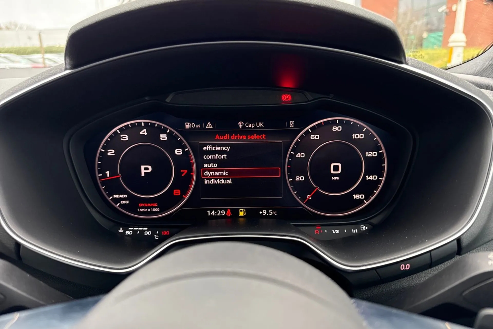 Audi TT thumbnail image number 28