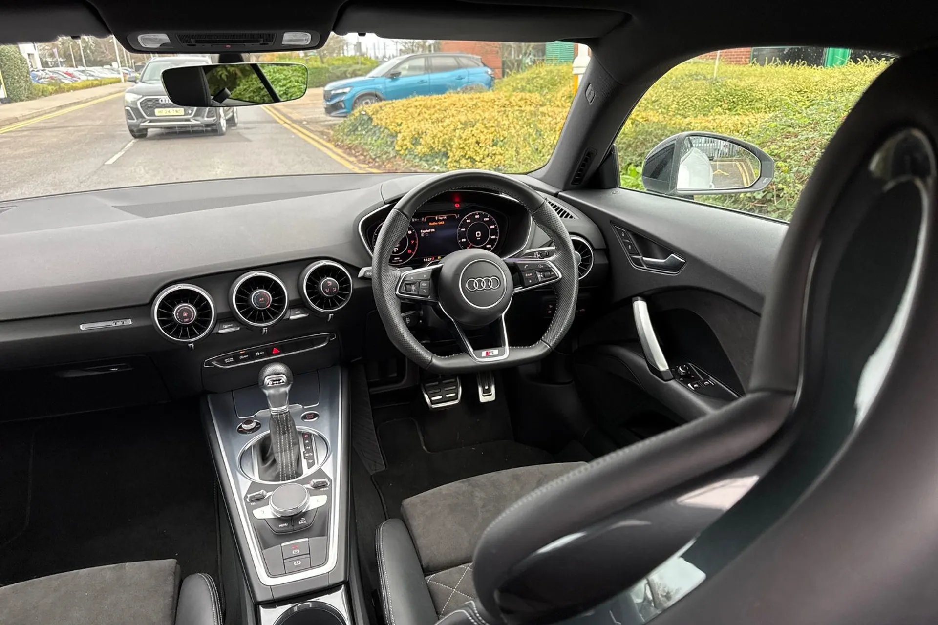 Audi TT thumbnail image number 46