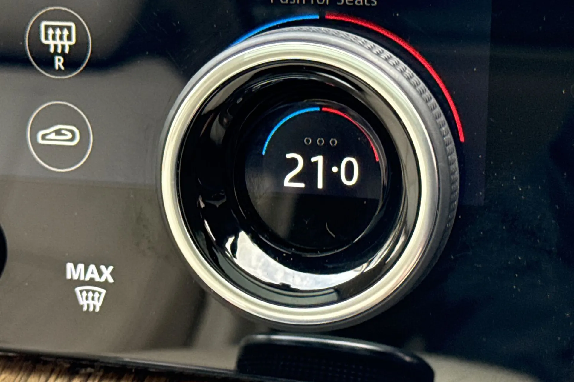 LAND ROVER RANGE ROVER thumbnail image number 60