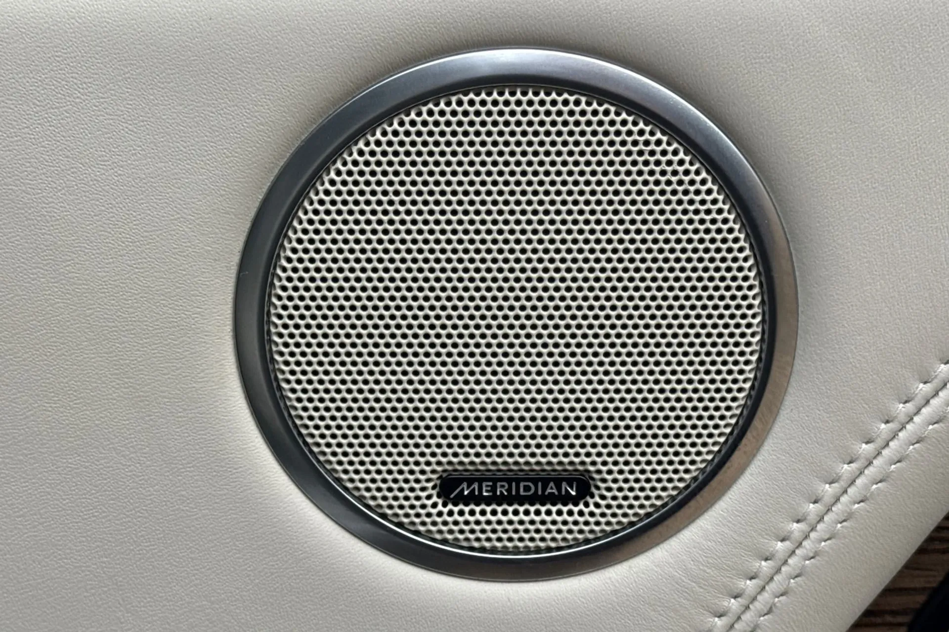 LAND ROVER RANGE ROVER thumbnail image number 49