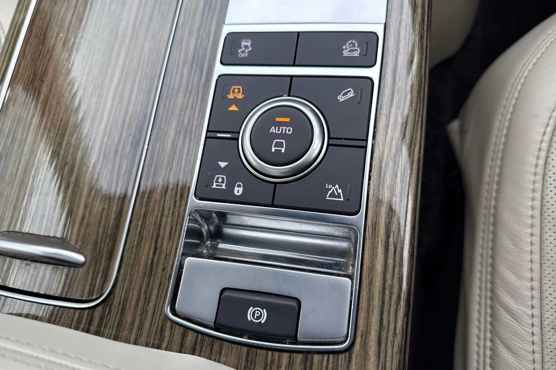 LAND ROVER RANGE ROVER thumbnail image number 56