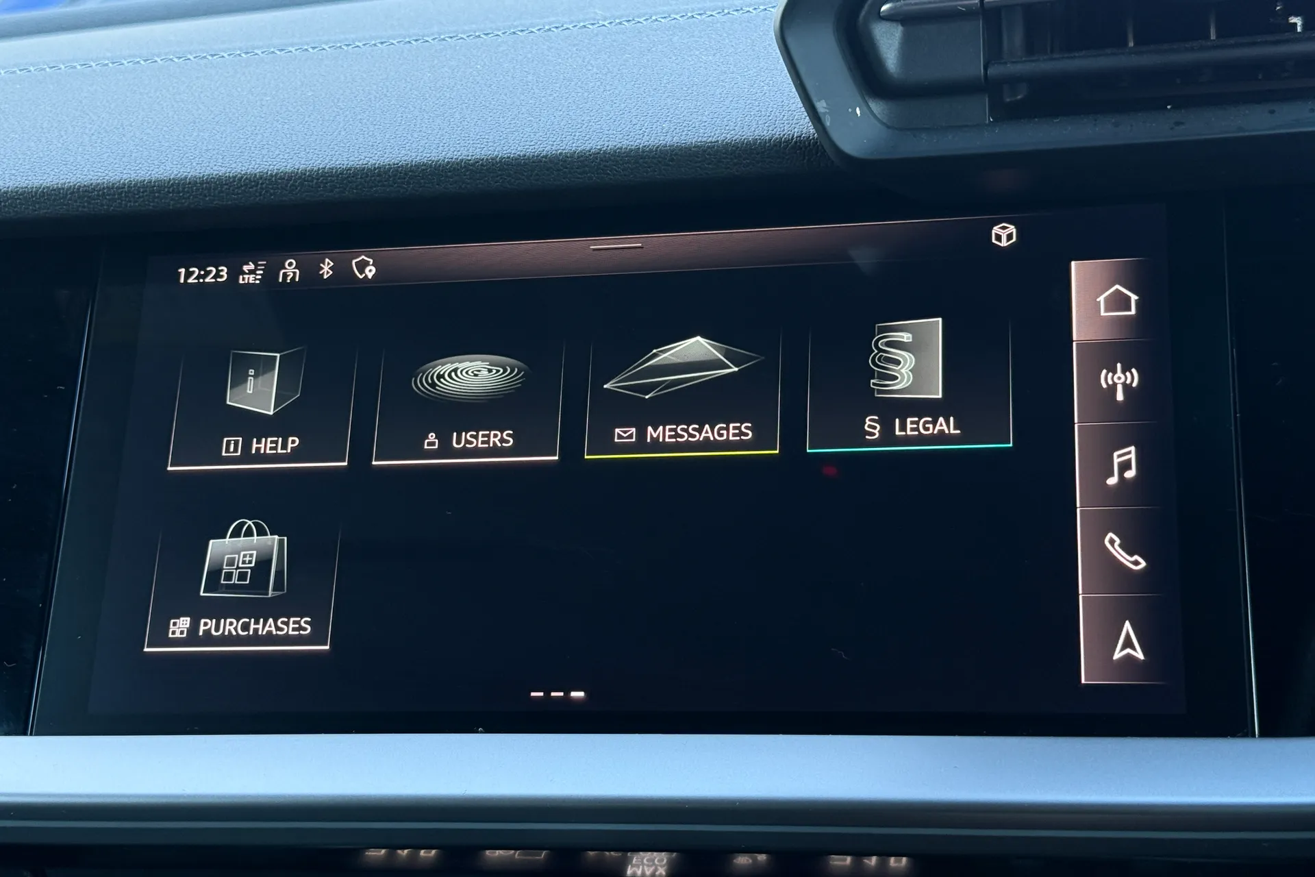 Audi A3 thumbnail image number 21