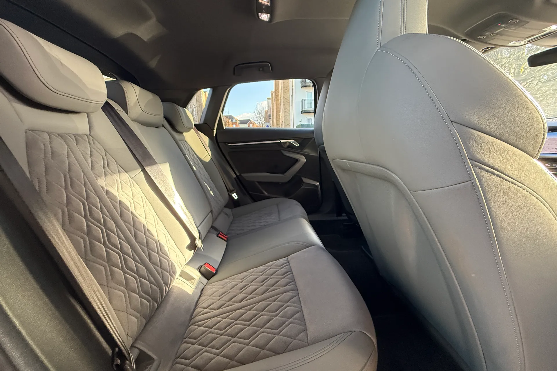 Audi A3 thumbnail image number 40