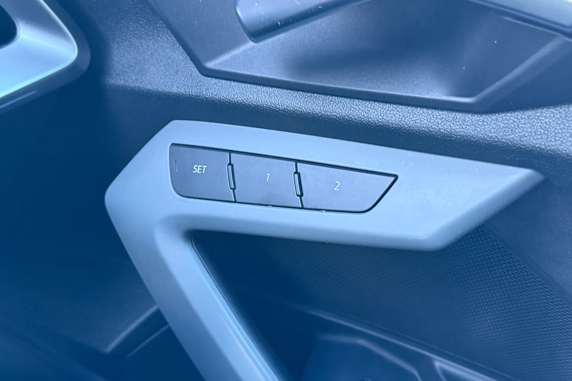 Audi A3 thumbnail image number 32