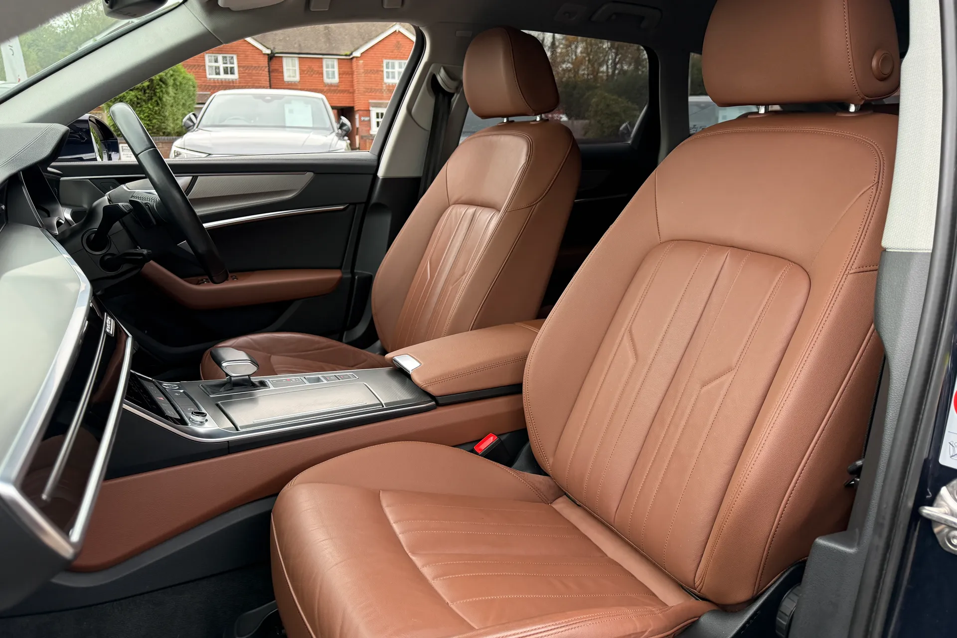 Audi A6 thumbnail image number 27