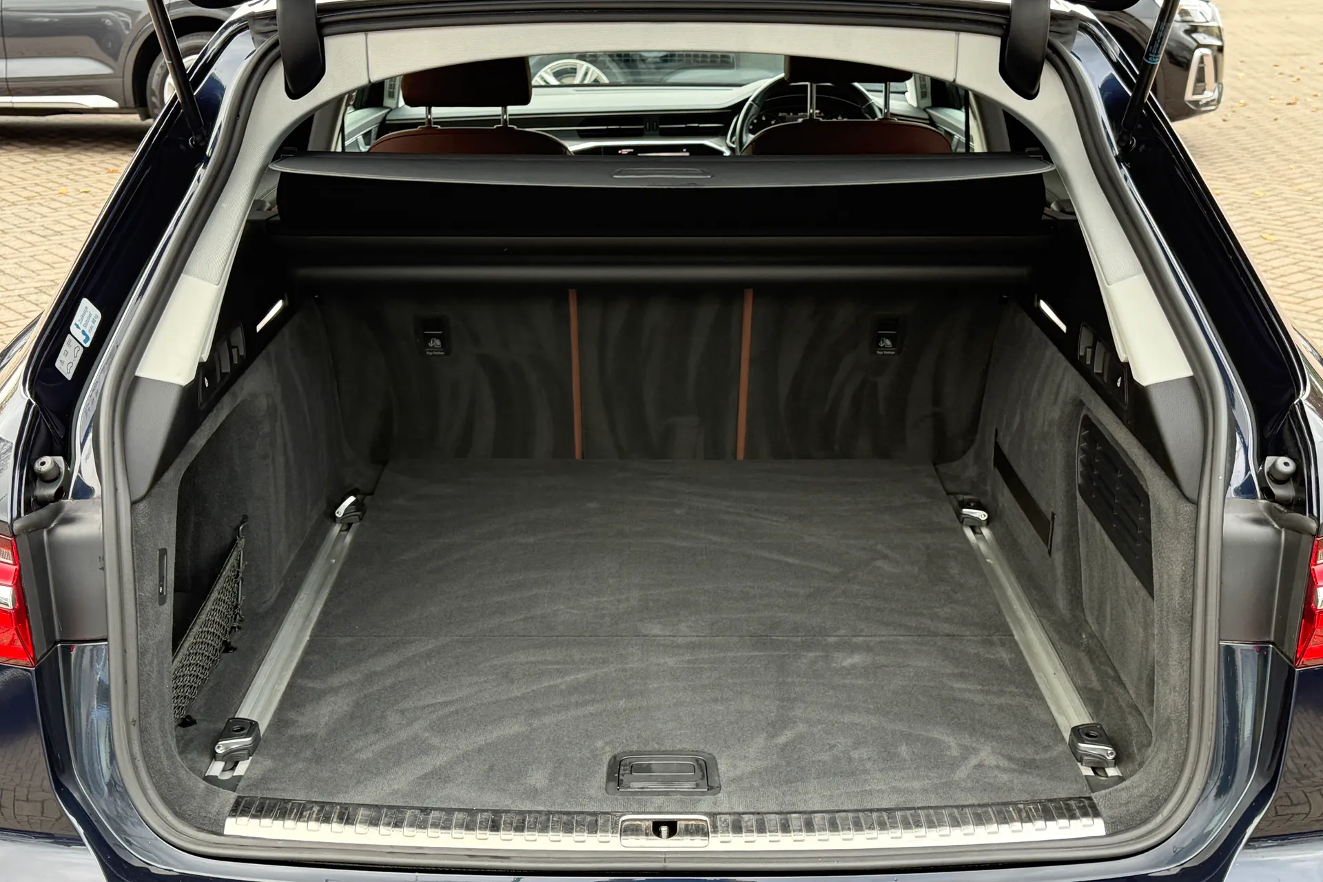 Audi A6 thumbnail image number 31