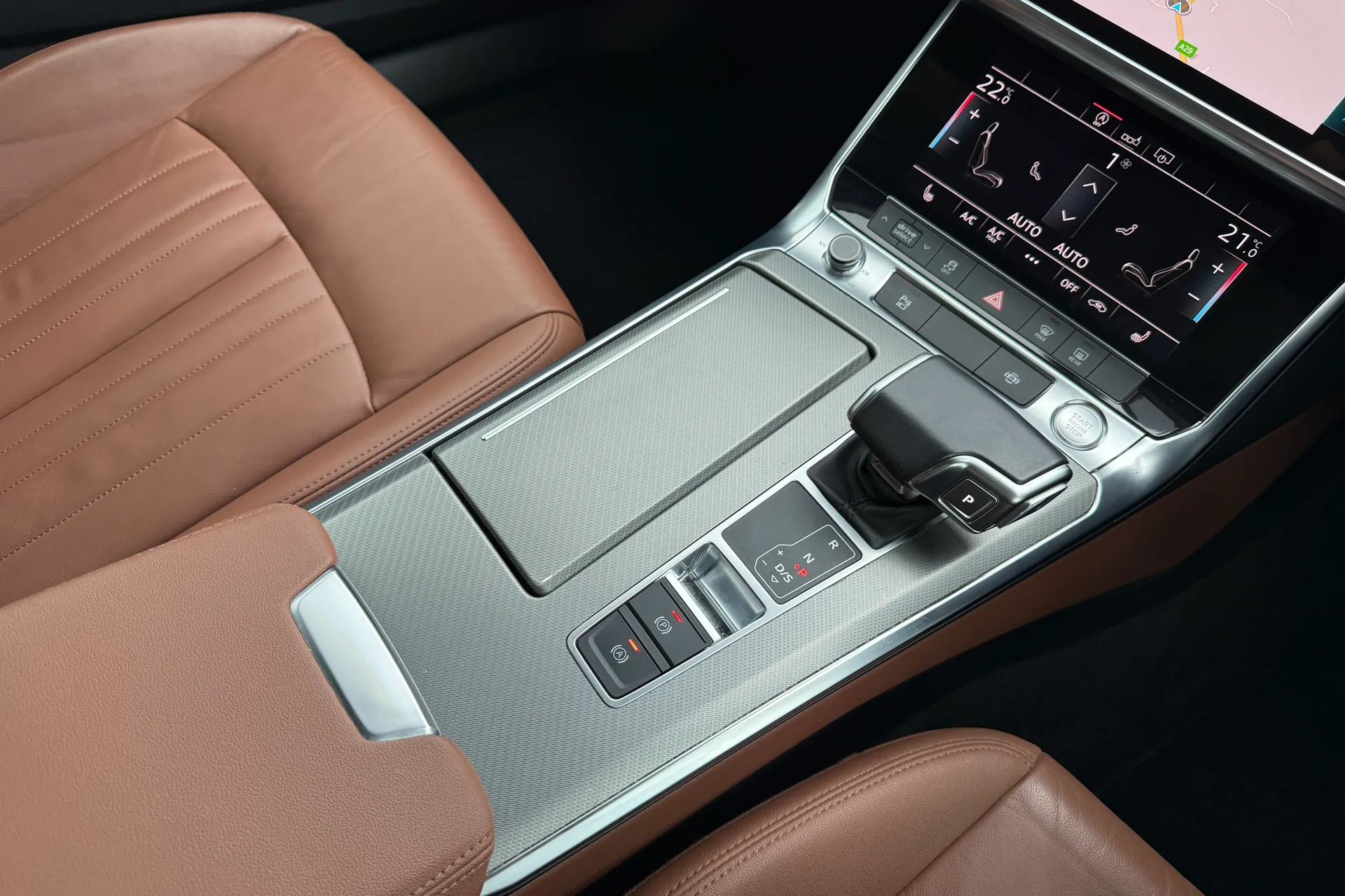 Audi A6 thumbnail image number 36