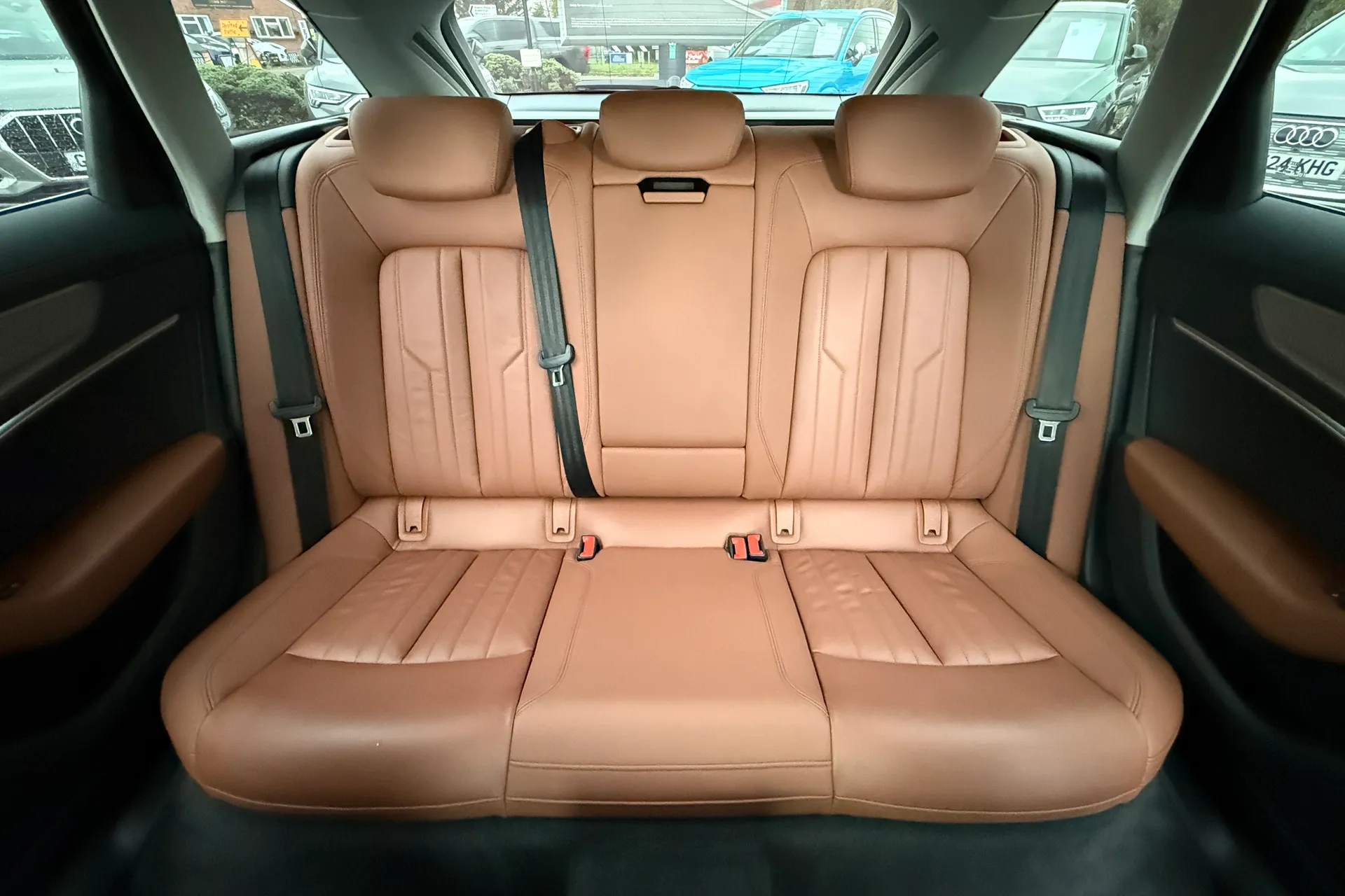 Audi A6 thumbnail image number 34