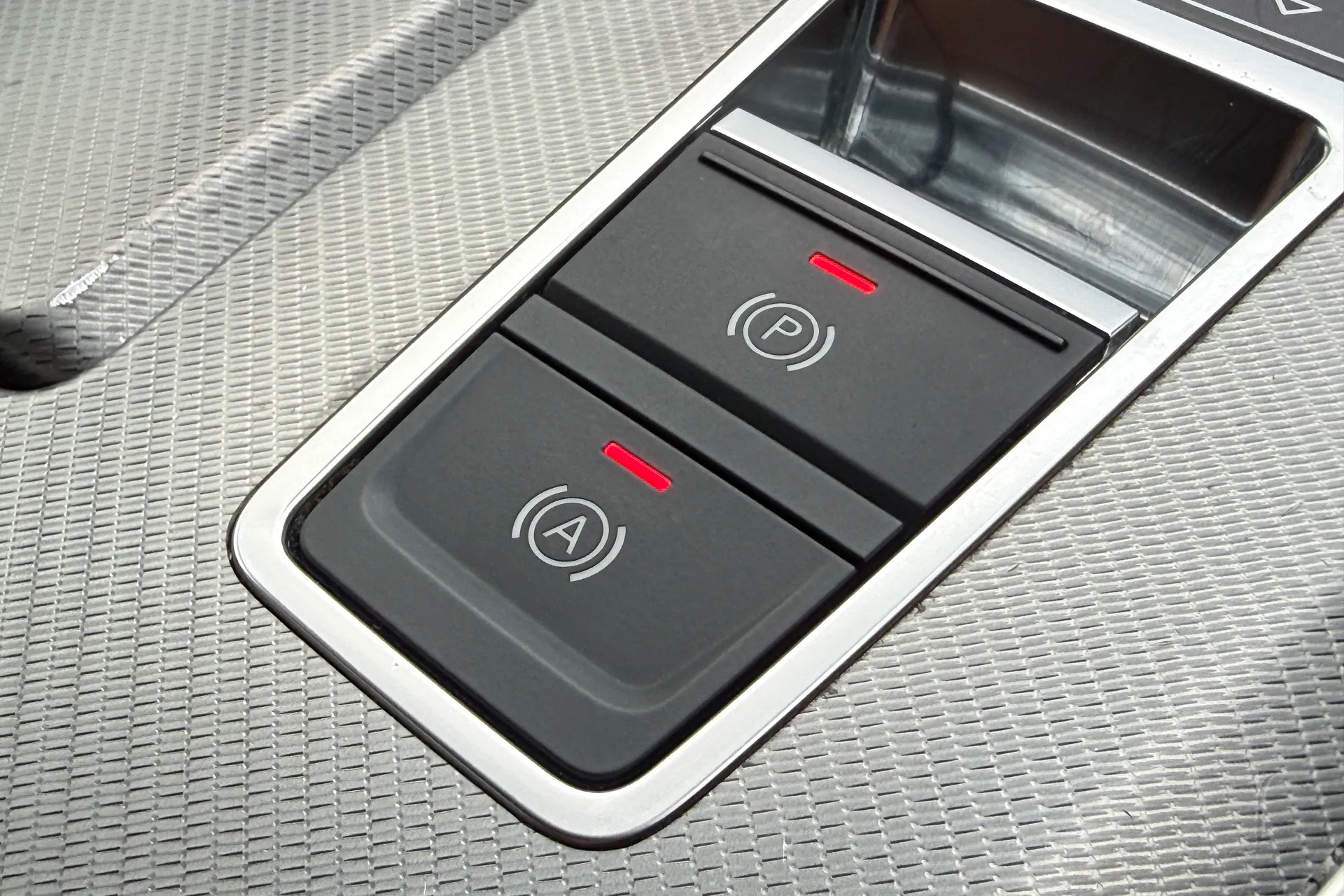 Audi A6 thumbnail image number 37