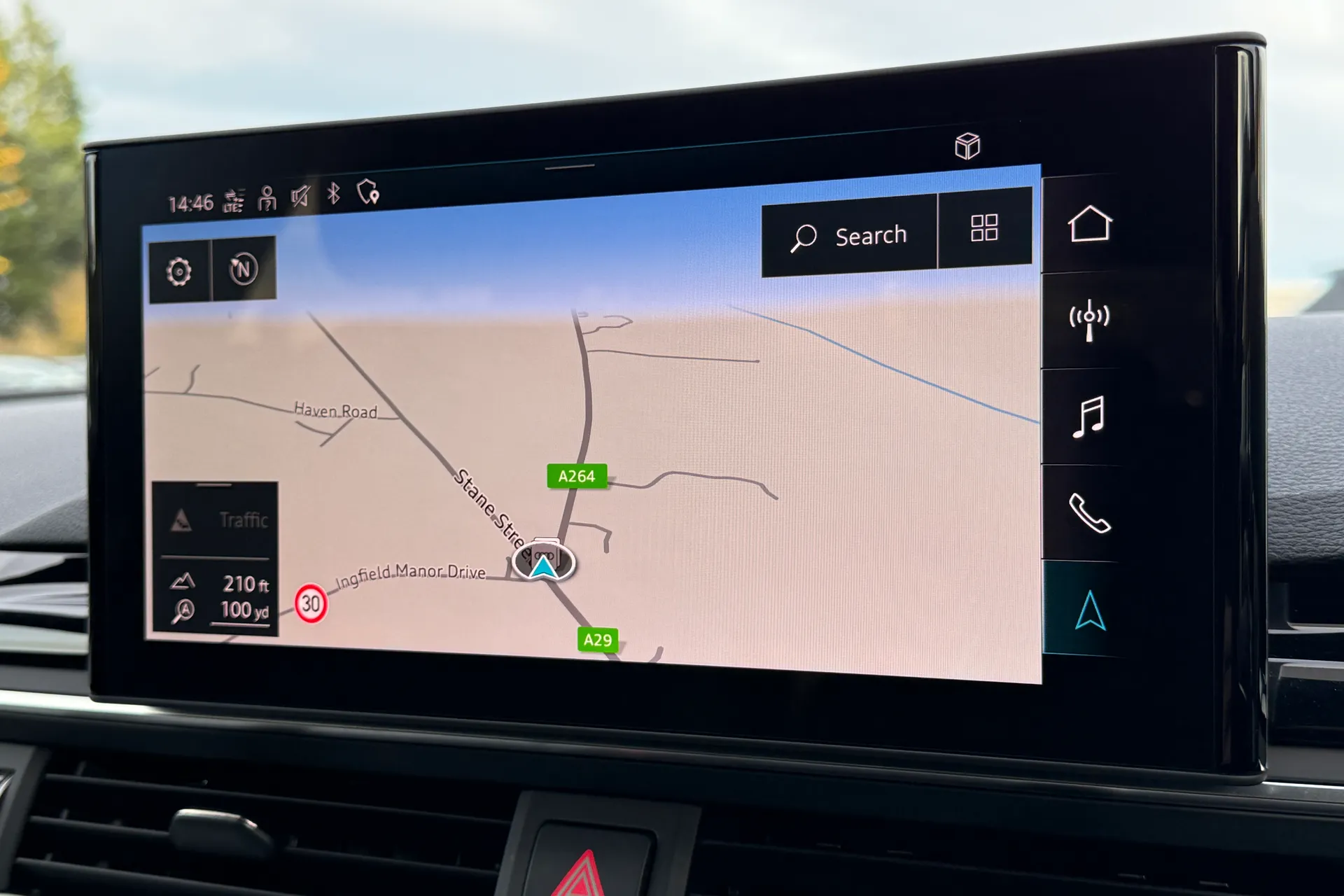 Audi A4 thumbnail image number 5