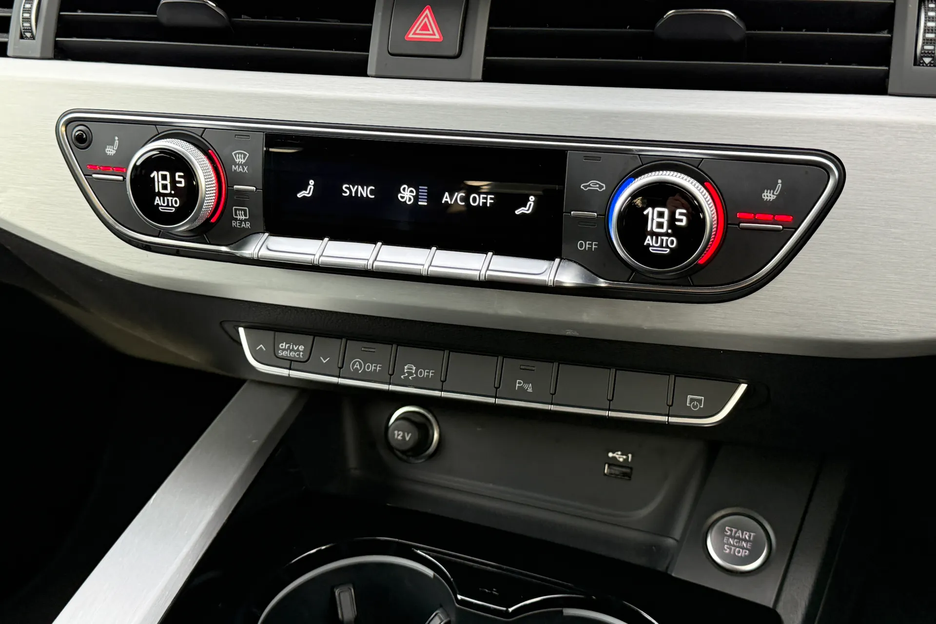 Audi A4 thumbnail image number 14