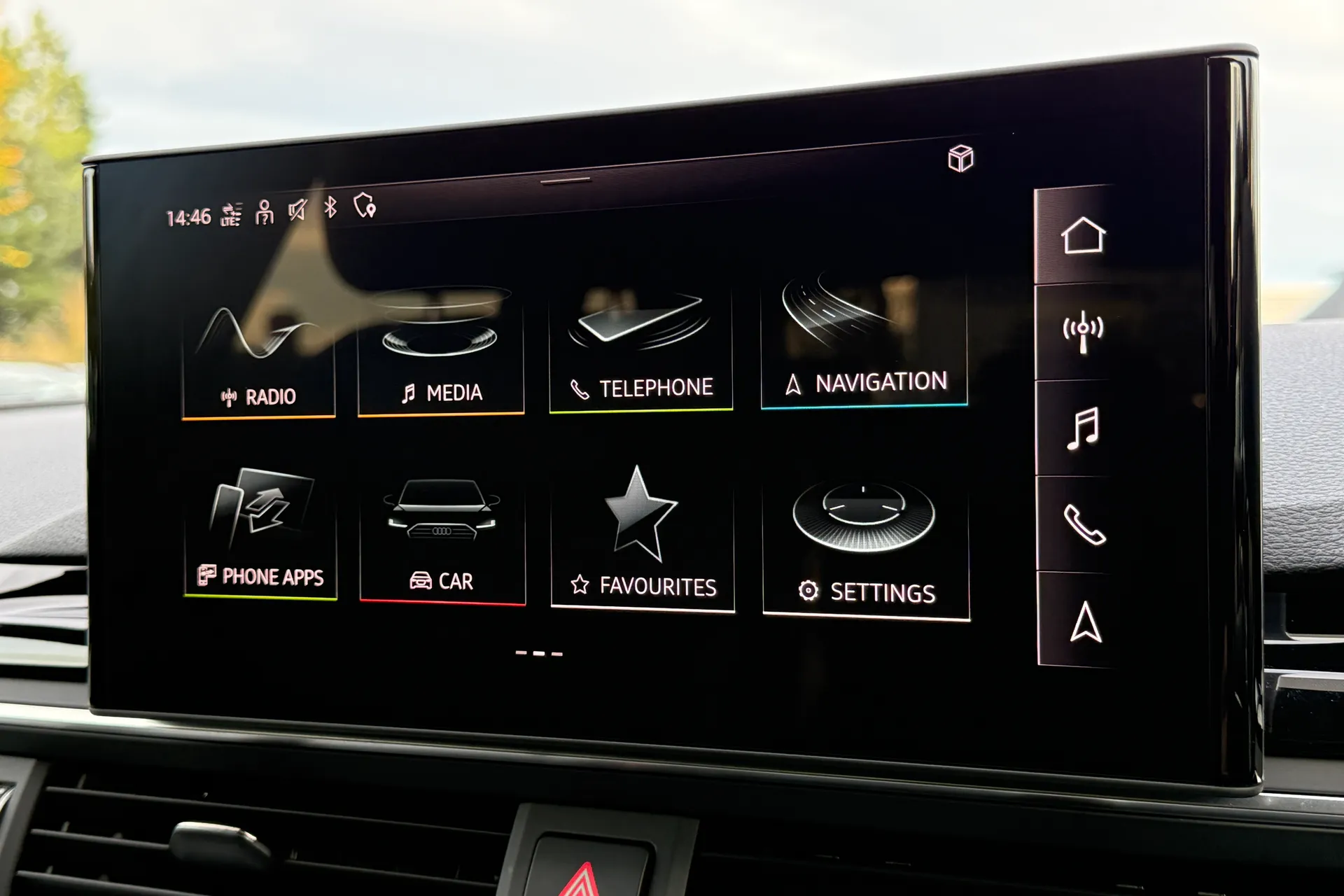 Audi A4 thumbnail image number 12