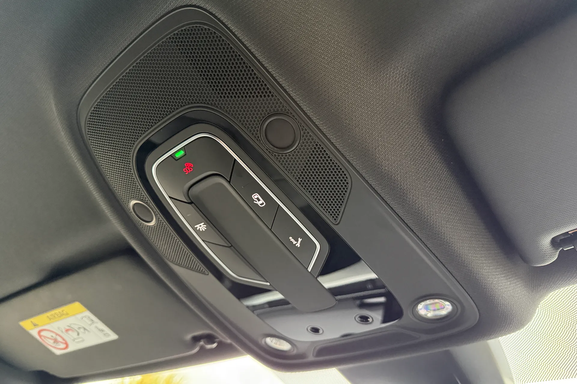 Audi A4 thumbnail image number 18