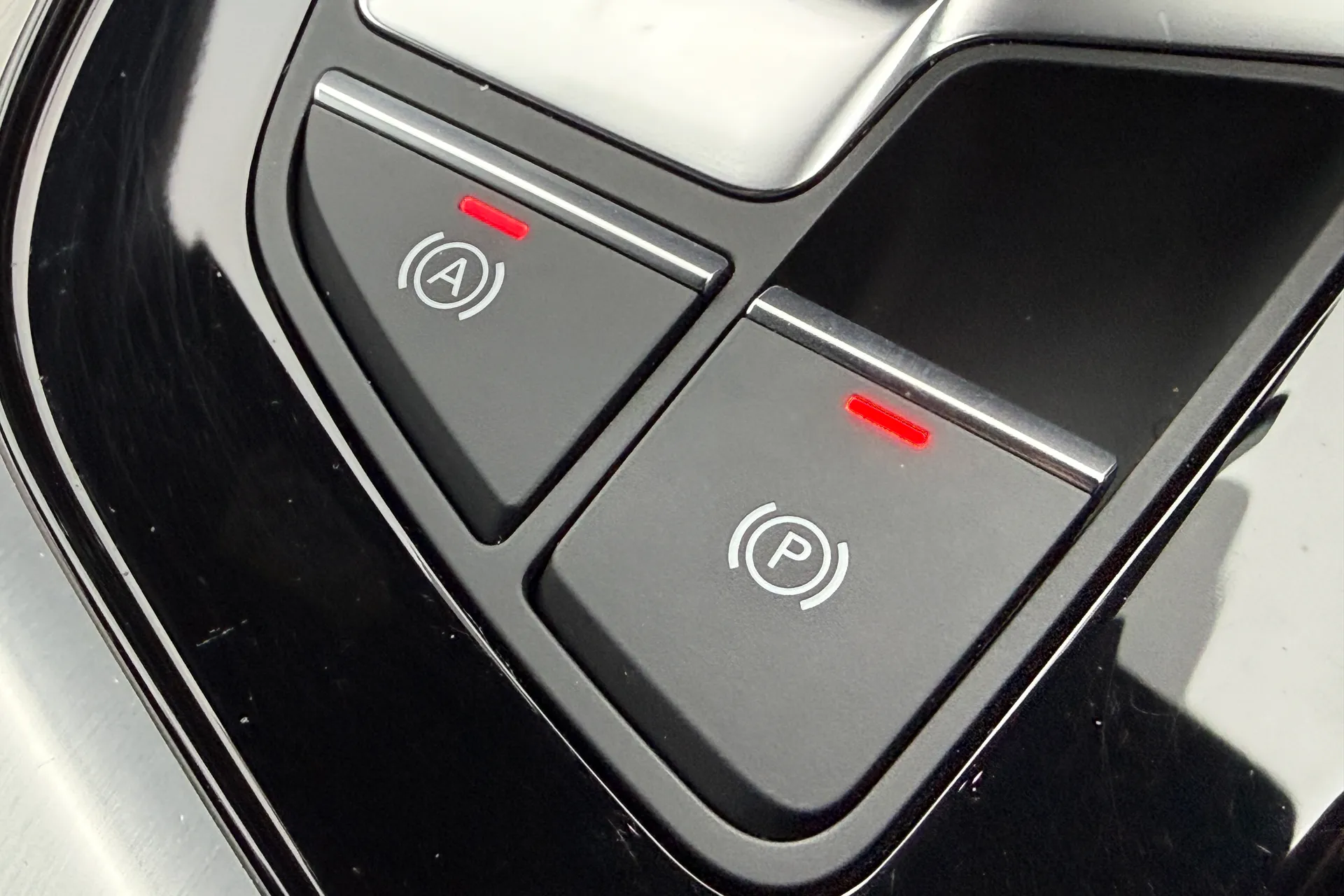 Audi A4 thumbnail image number 38