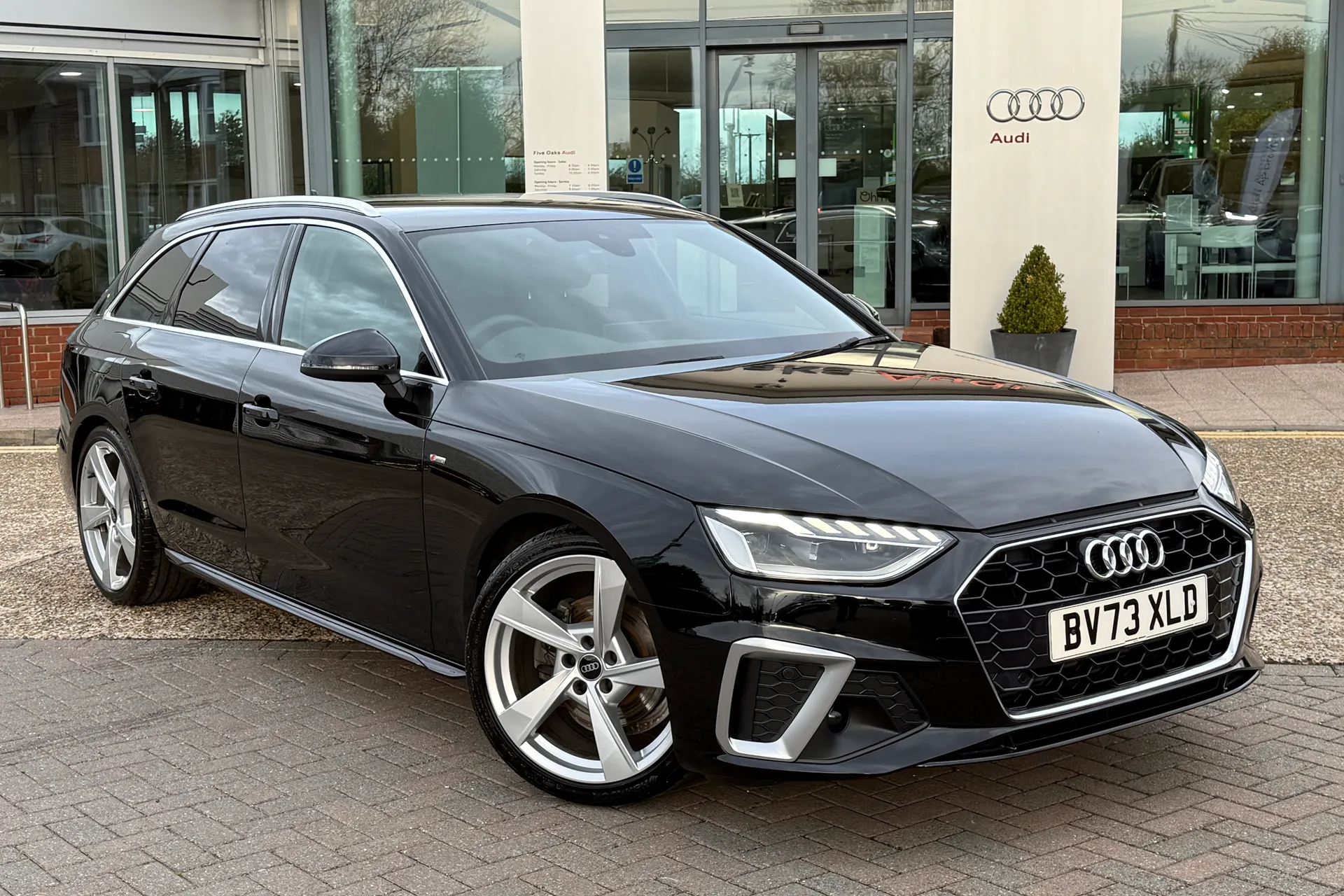 Audi A4 thumbnail image number 22