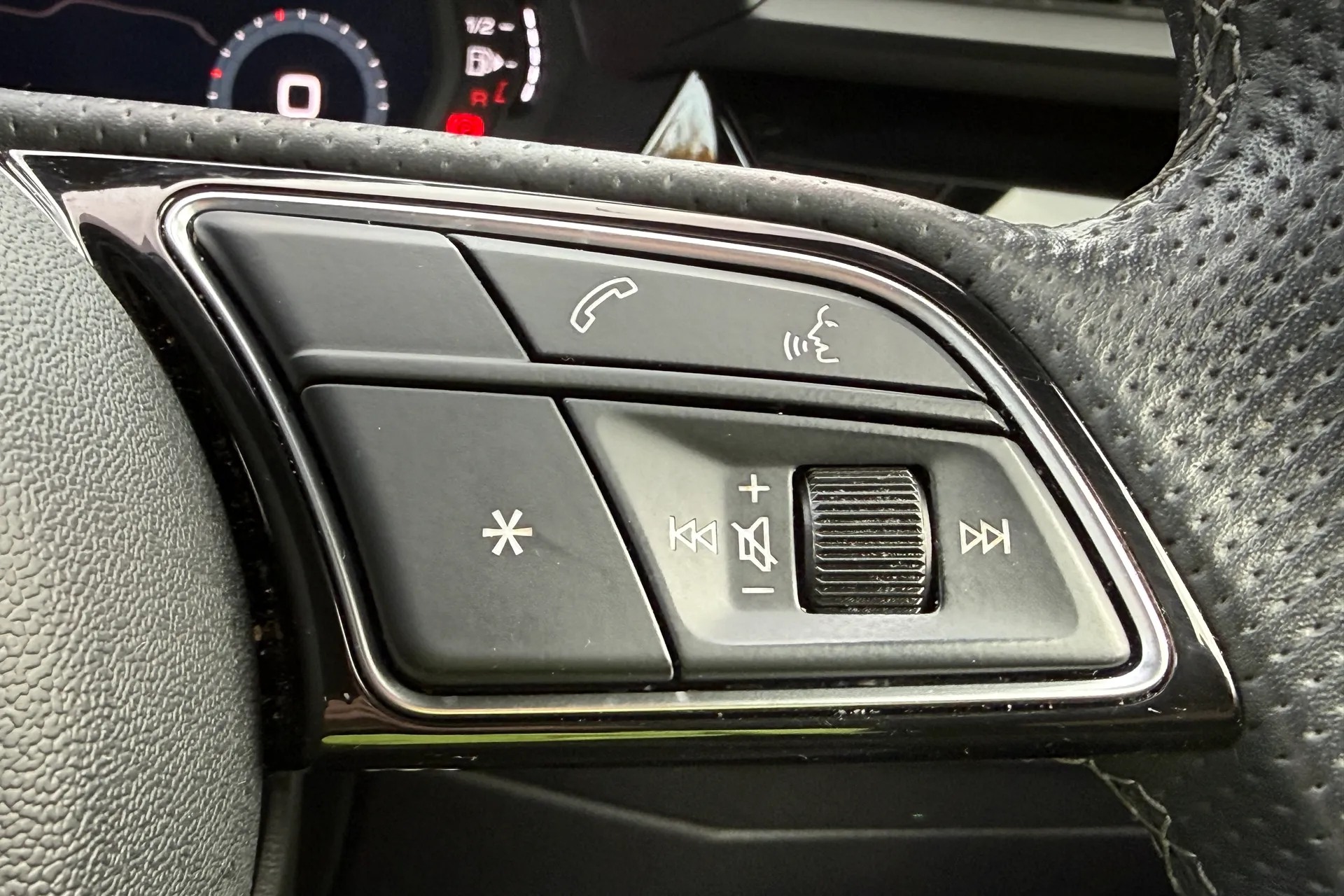 Audi A3 thumbnail image number 19