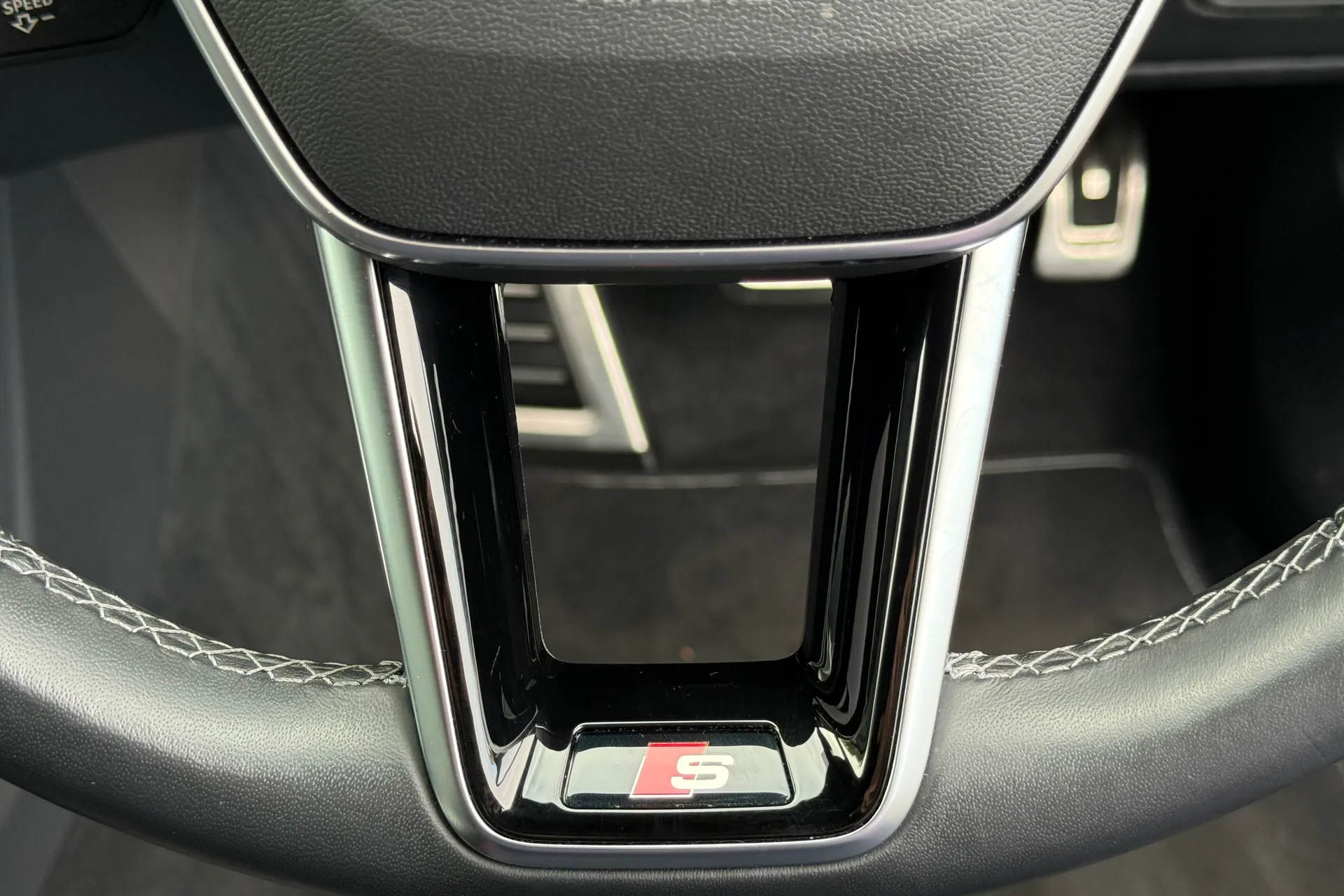 Audi A6 thumbnail image number 64