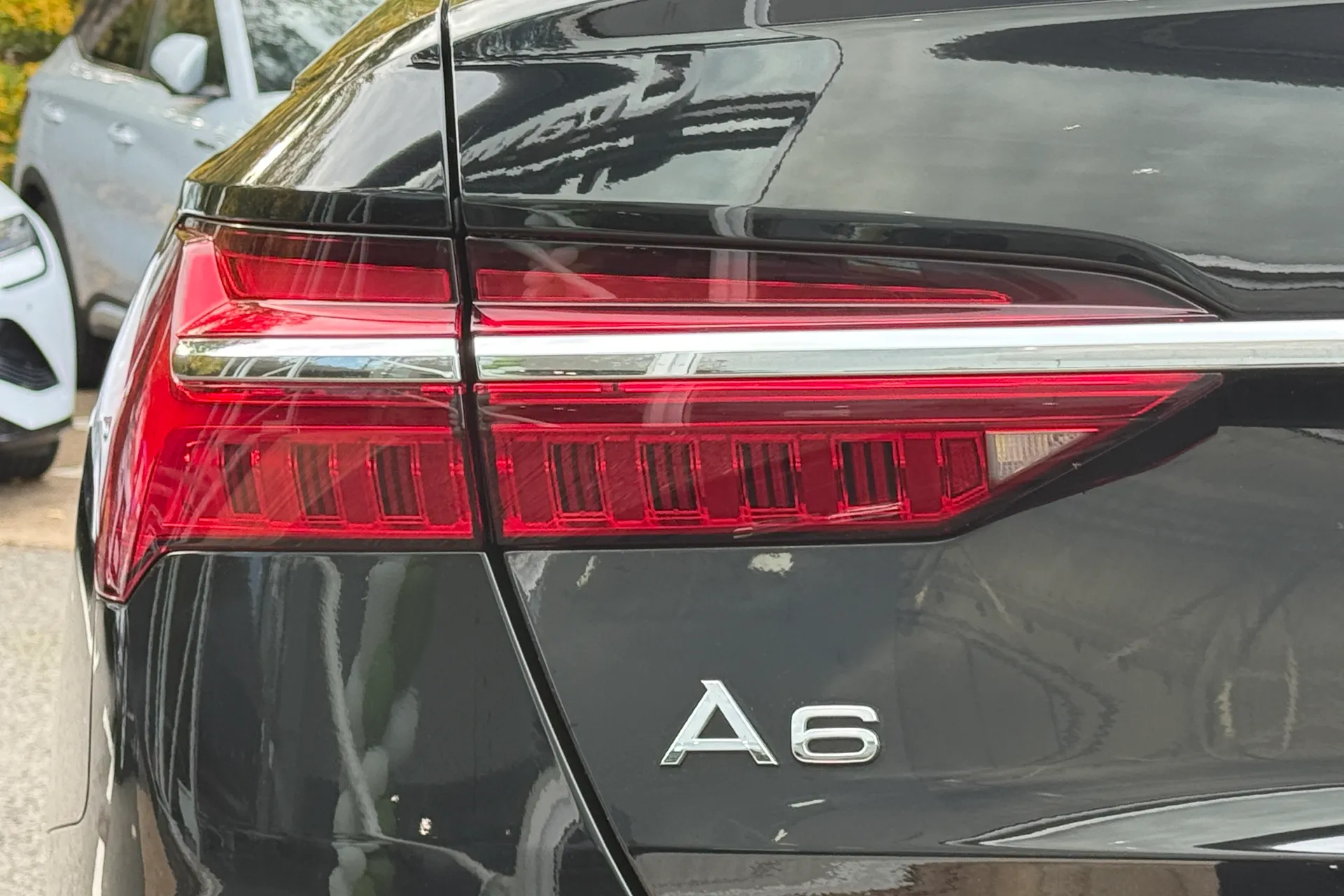 Audi A6 thumbnail image number 37