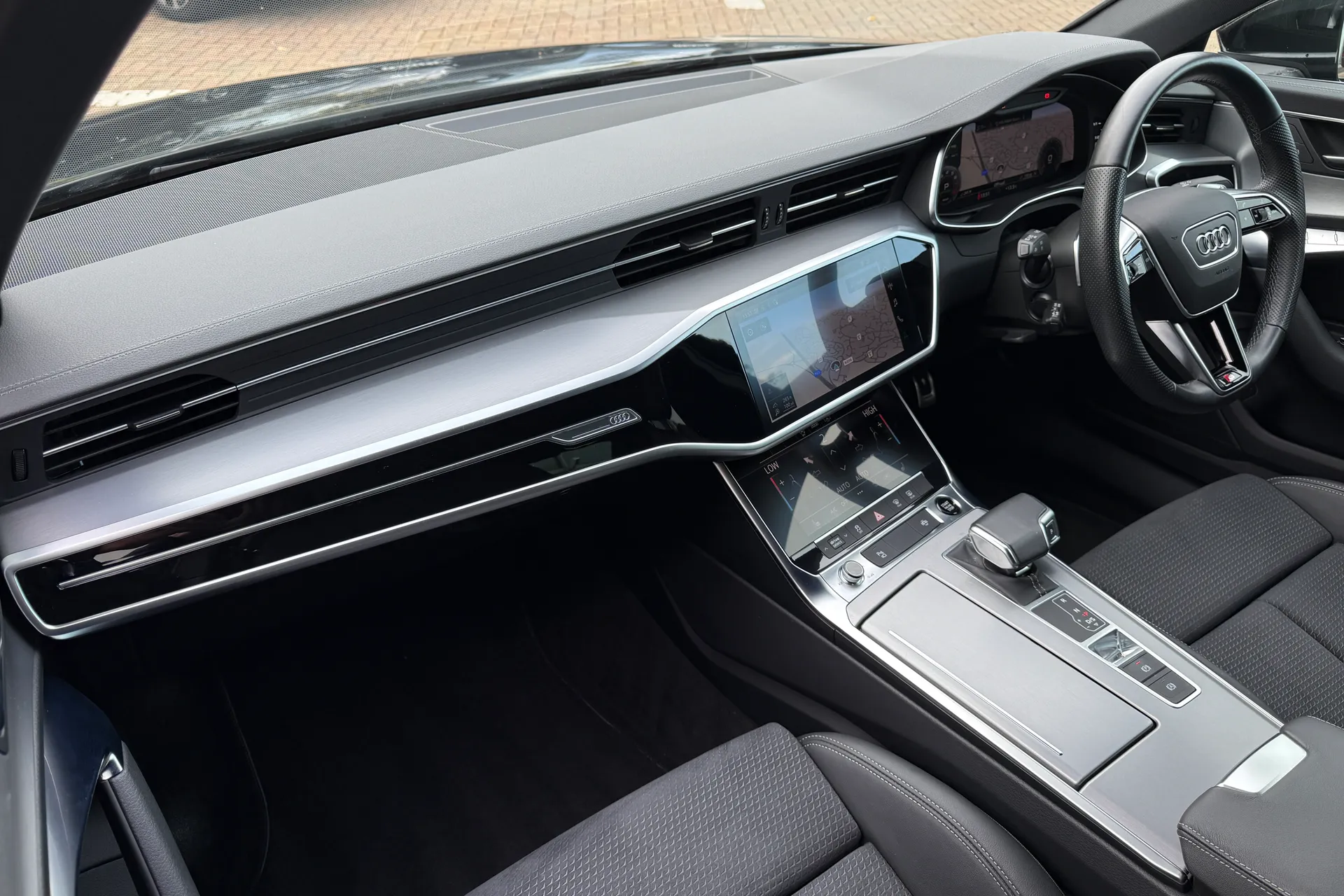 Audi A6 thumbnail image number 17