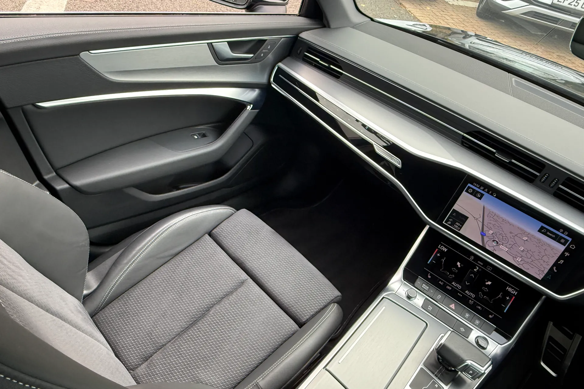 Audi A6 thumbnail image number 48