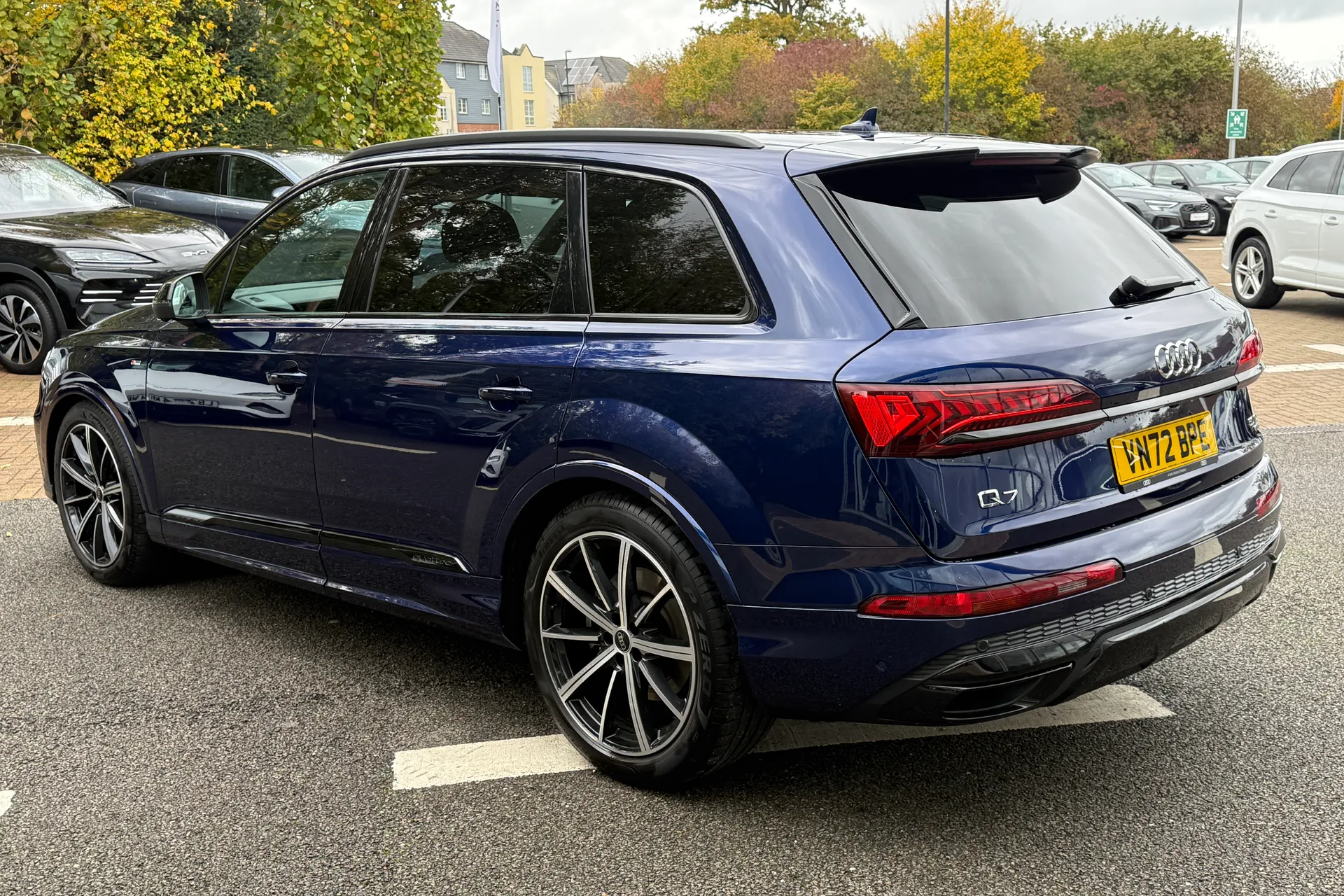 Audi Q7 thumbnail image number 9
