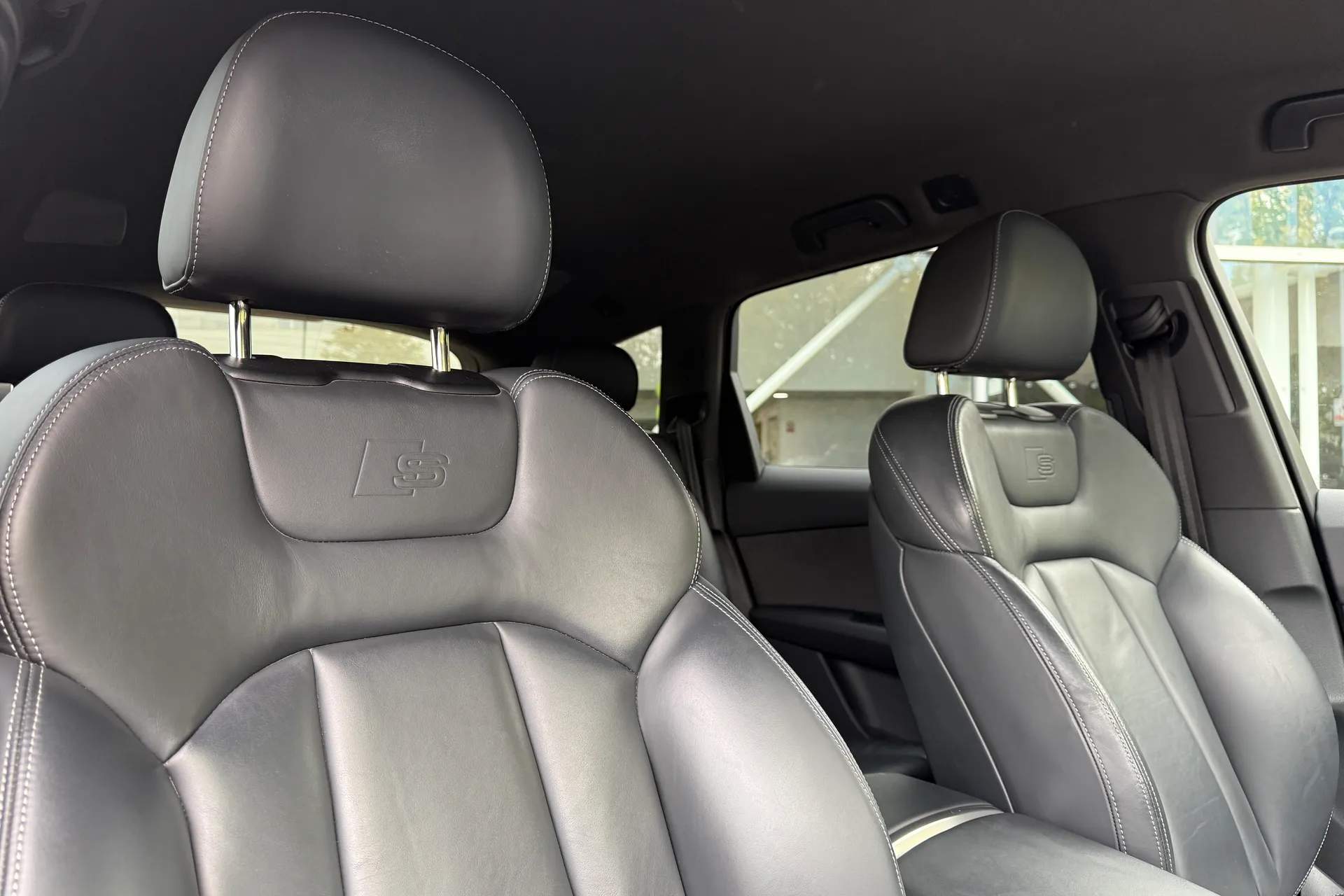 Audi Q7 thumbnail image number 59