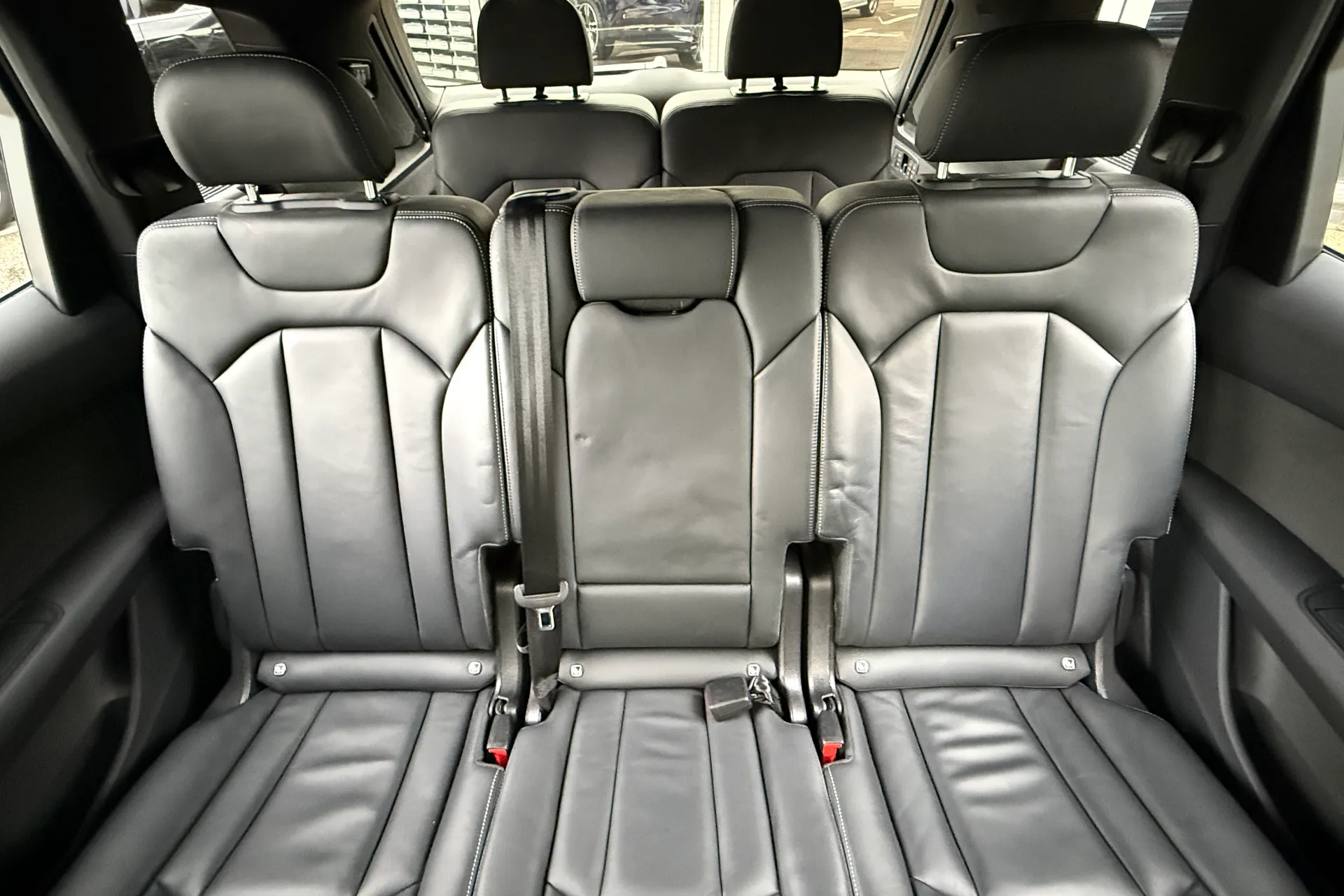 Audi Q7 thumbnail image number 27