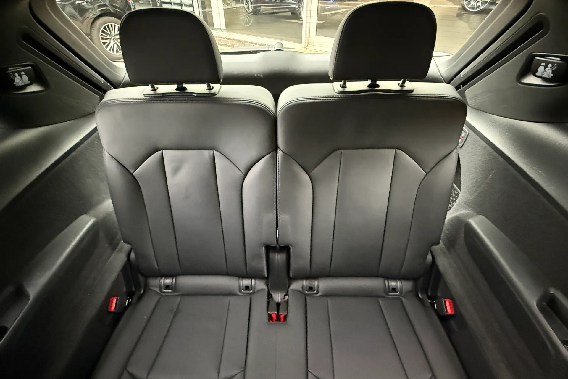 Audi Q7 thumbnail image number 26