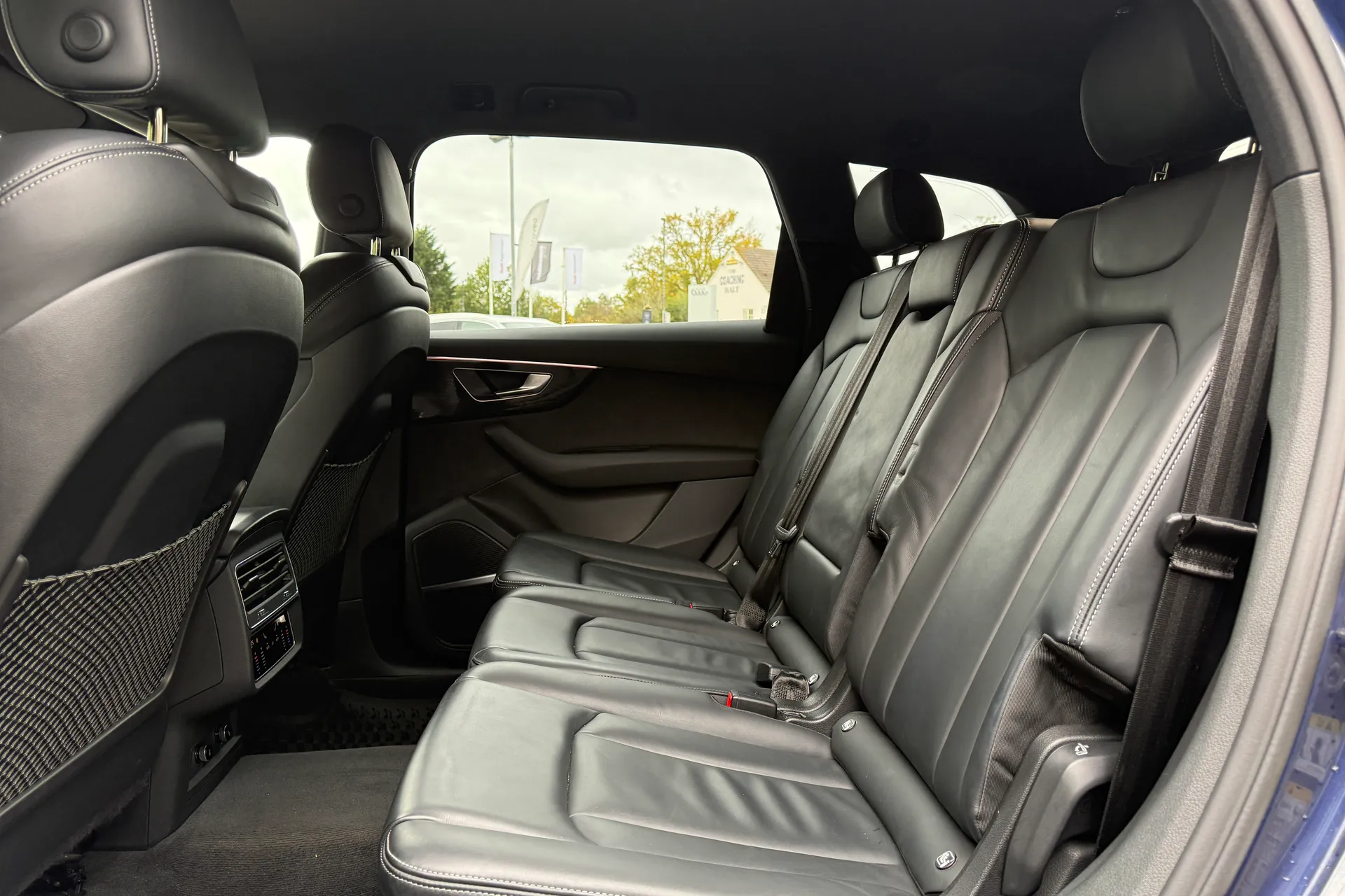 Audi Q7 thumbnail image number 20