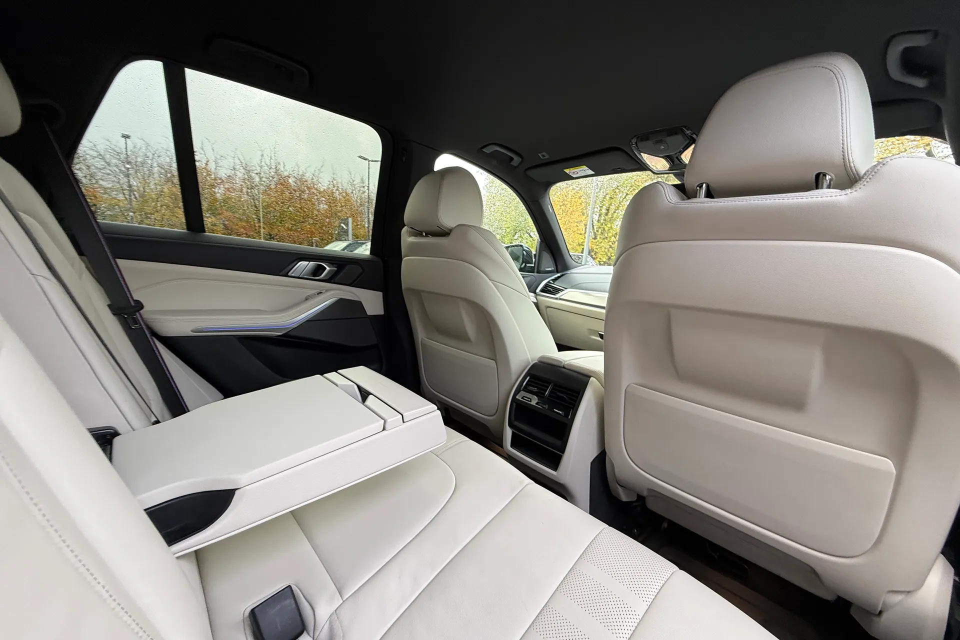 BMW X5 thumbnail image number 38