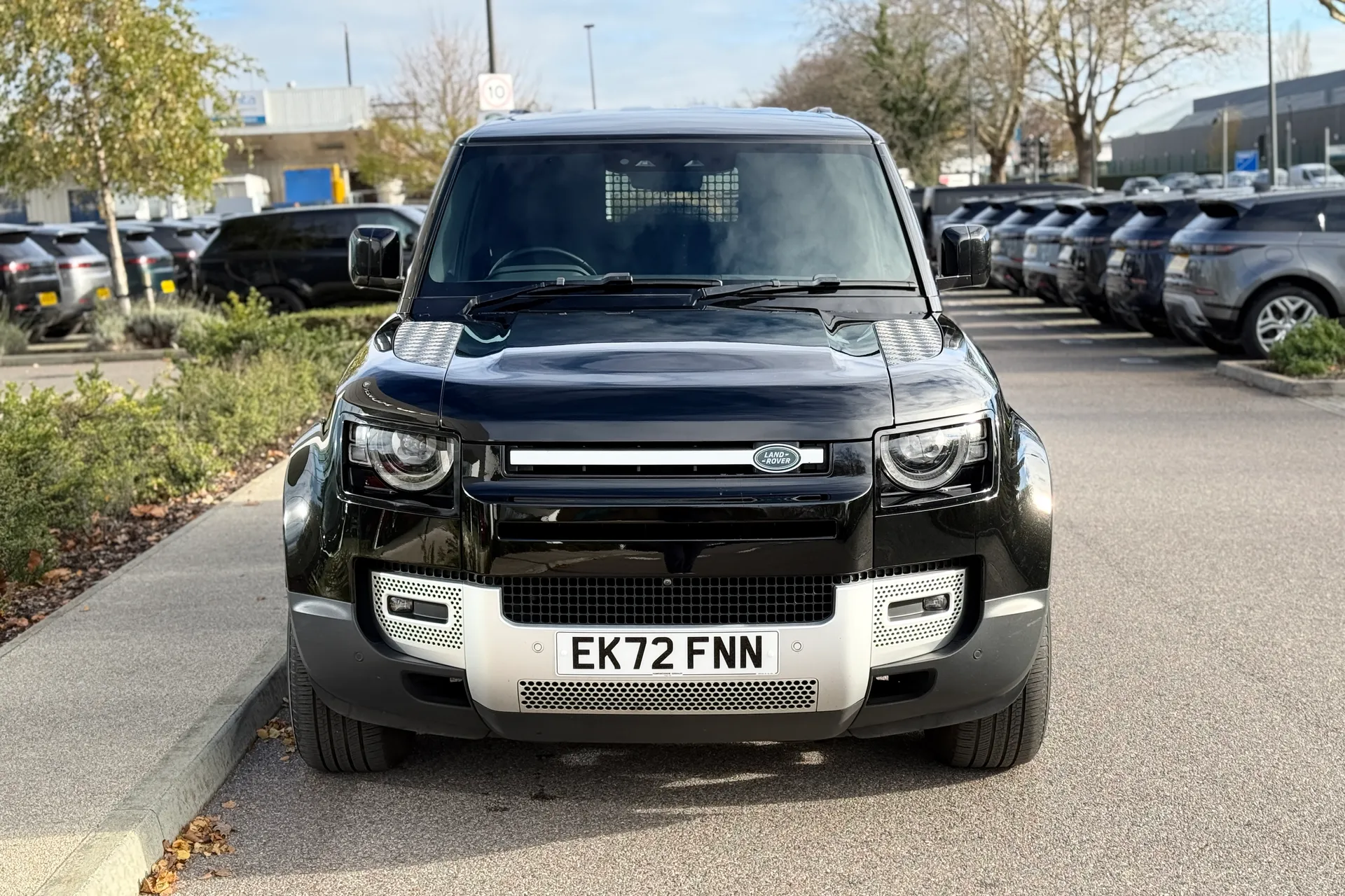 LAND ROVER DEFENDER thumbnail image number 16