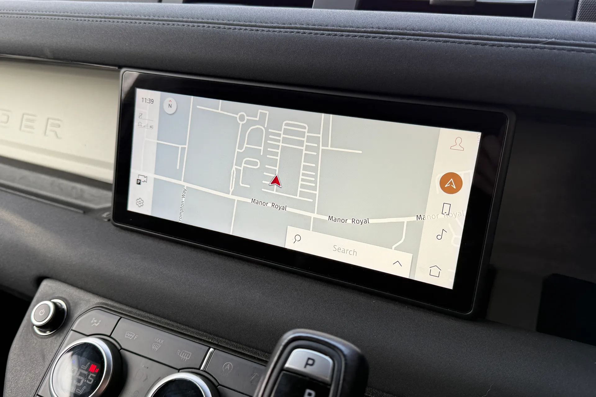 LAND ROVER DEFENDER thumbnail image number 5