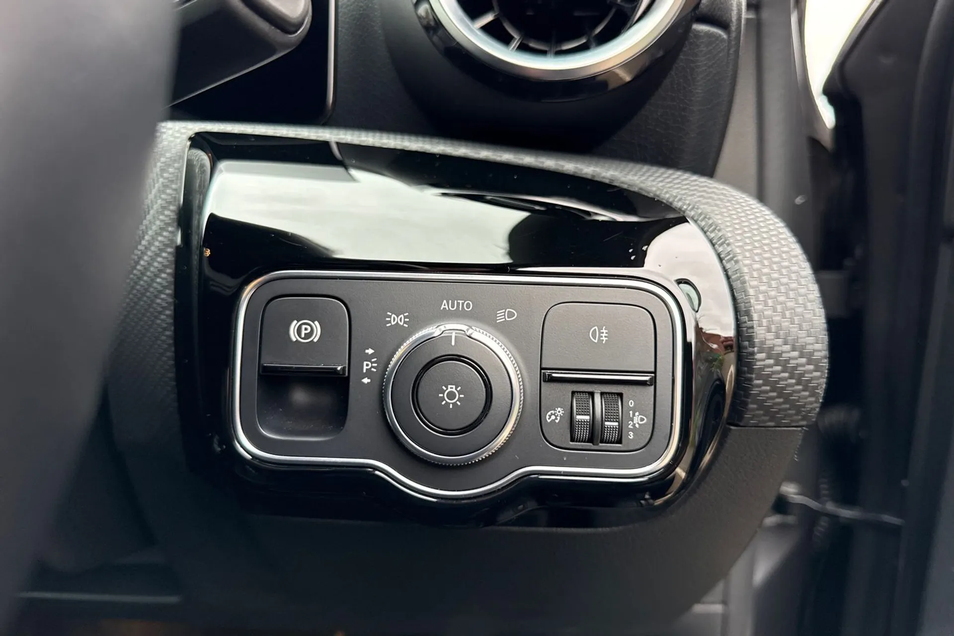 MERCEDES-BENZ A CLASS thumbnail image number 42