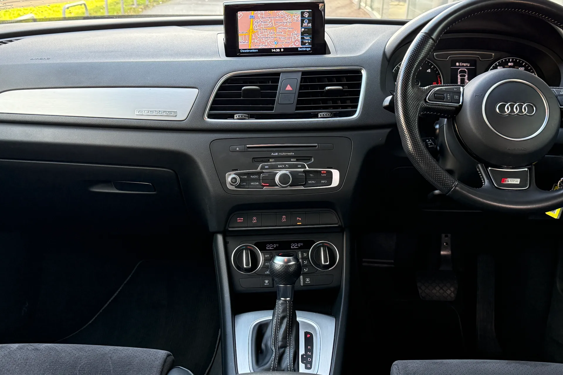 Audi Q3 thumbnail image number 37