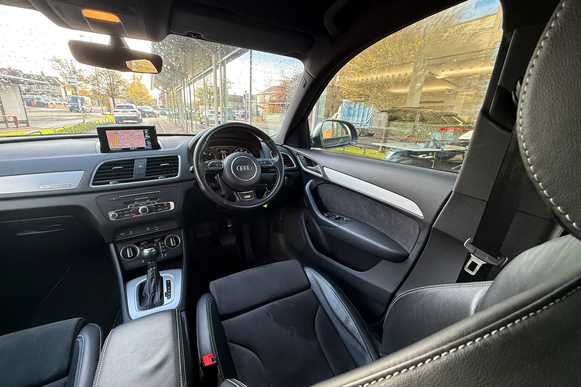 Audi Q3 thumbnail image number 39