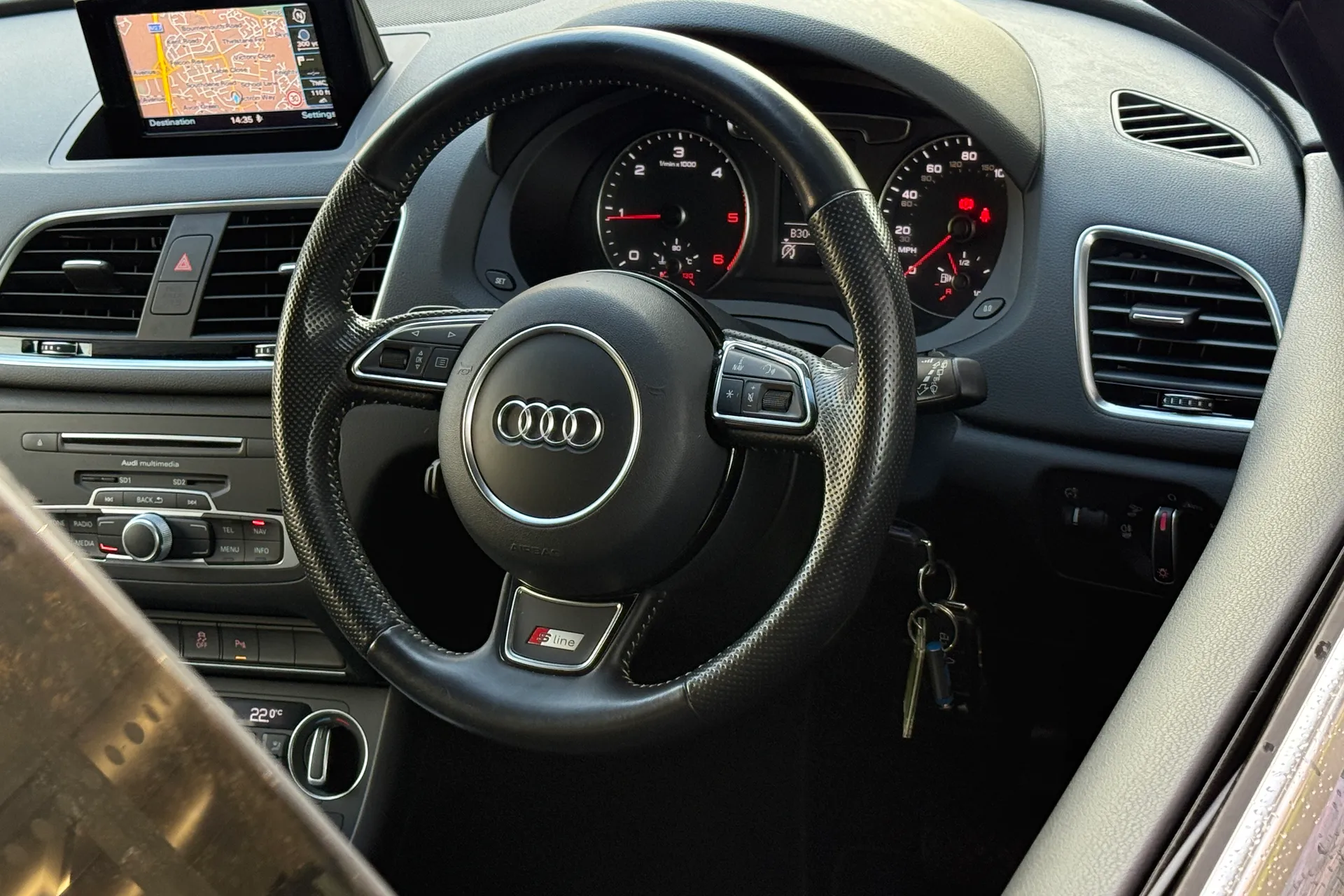Audi Q3 thumbnail image number 44