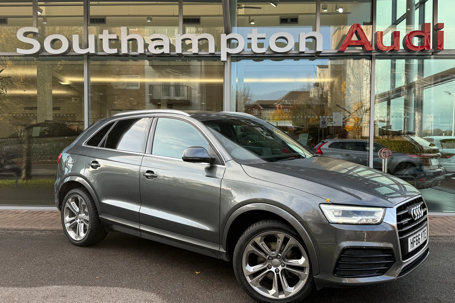 Audi Q3 thumbnail image number 68