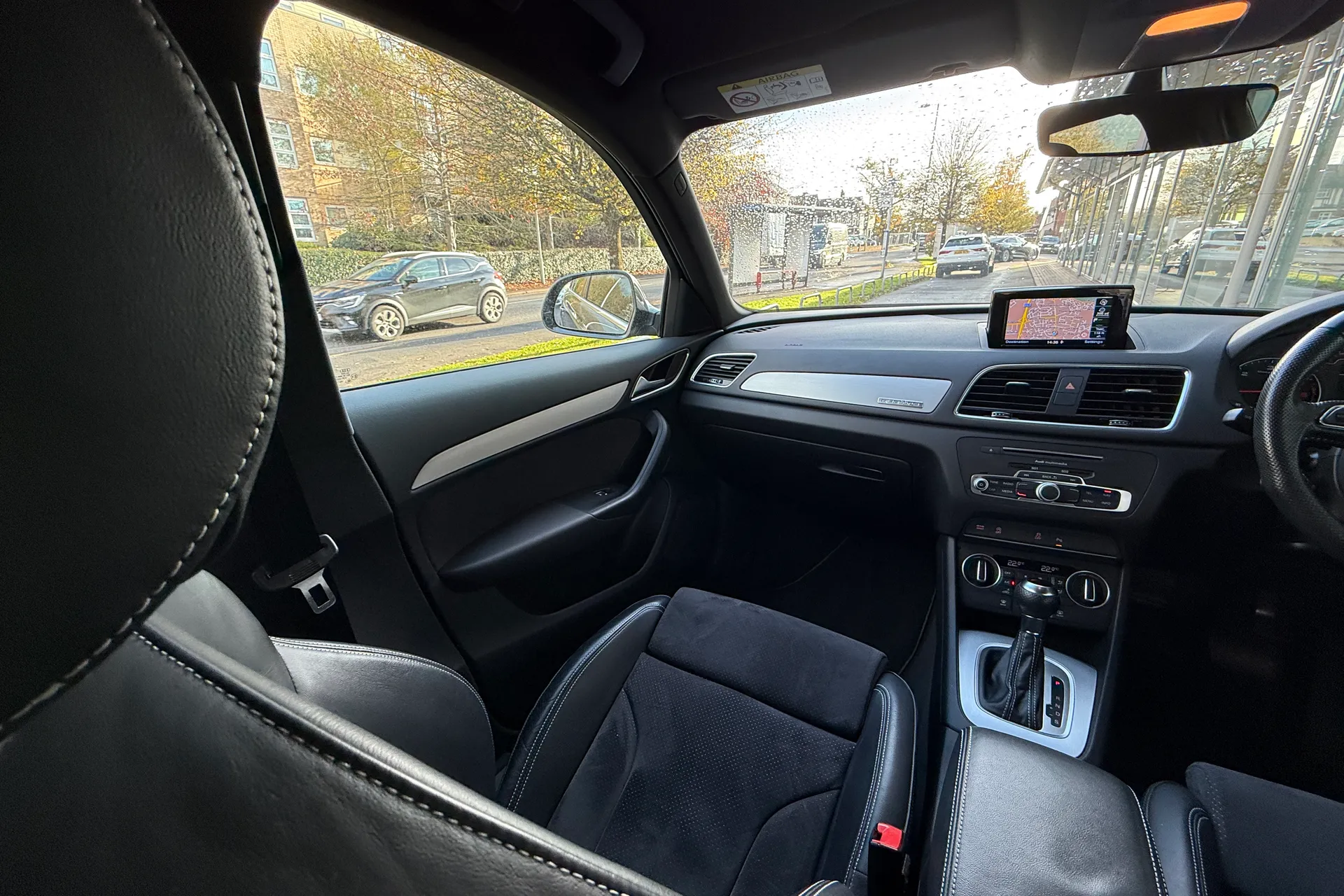 Audi Q3 thumbnail image number 40