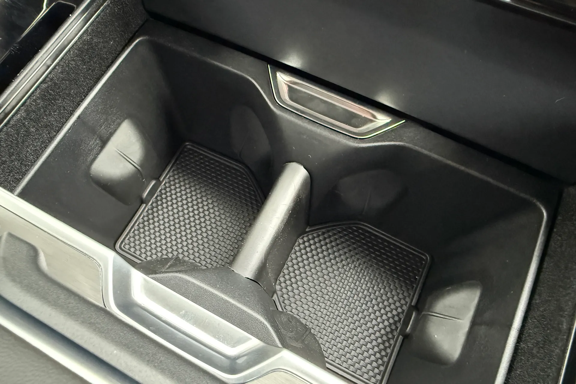 LAND ROVER RANGE ROVER SPORT thumbnail image number 38