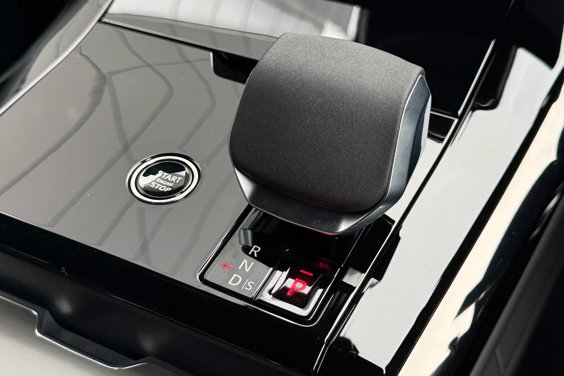 LAND ROVER RANGE ROVER SPORT thumbnail image number 42