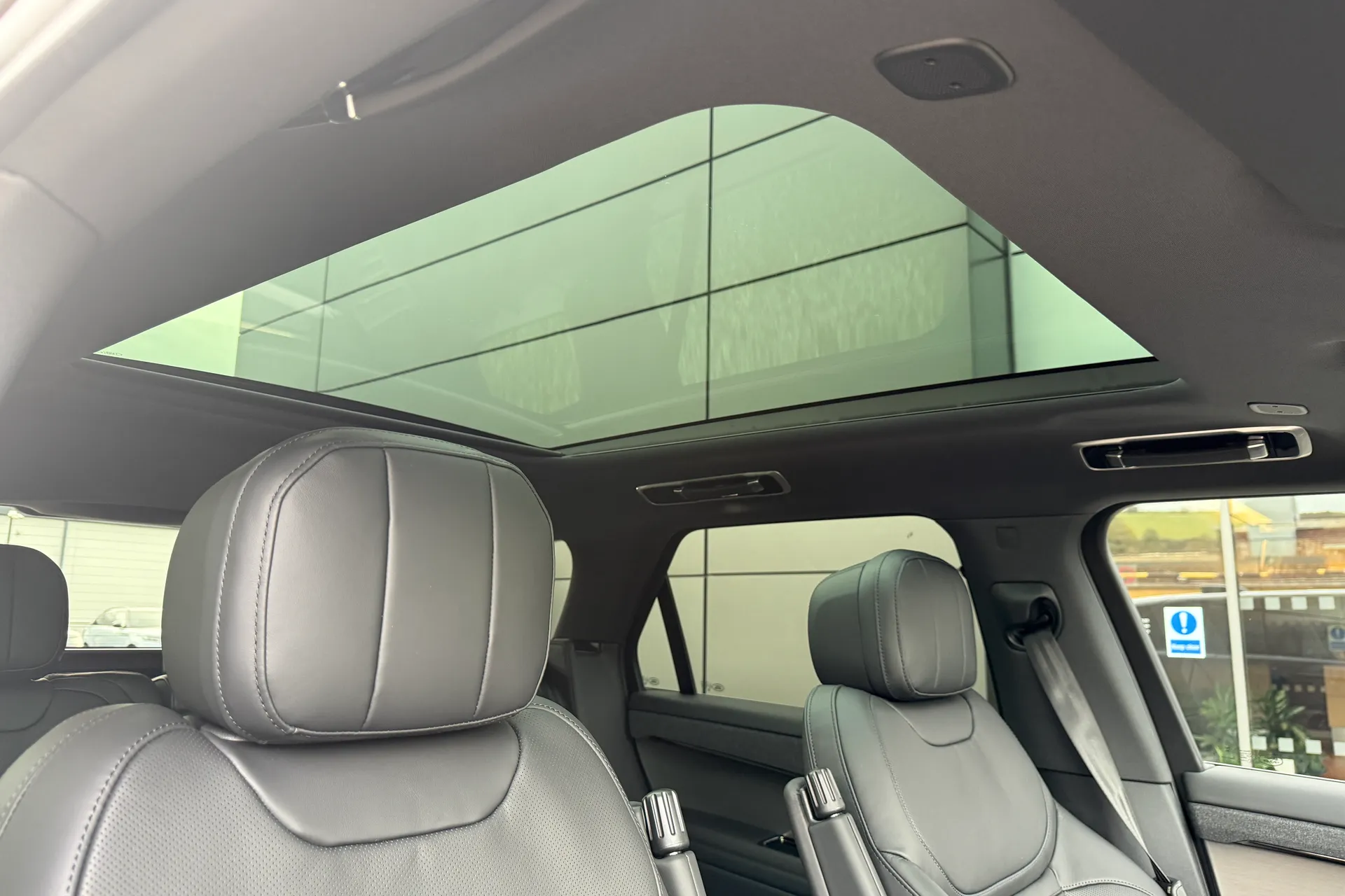 LAND ROVER RANGE ROVER SPORT thumbnail image number 9