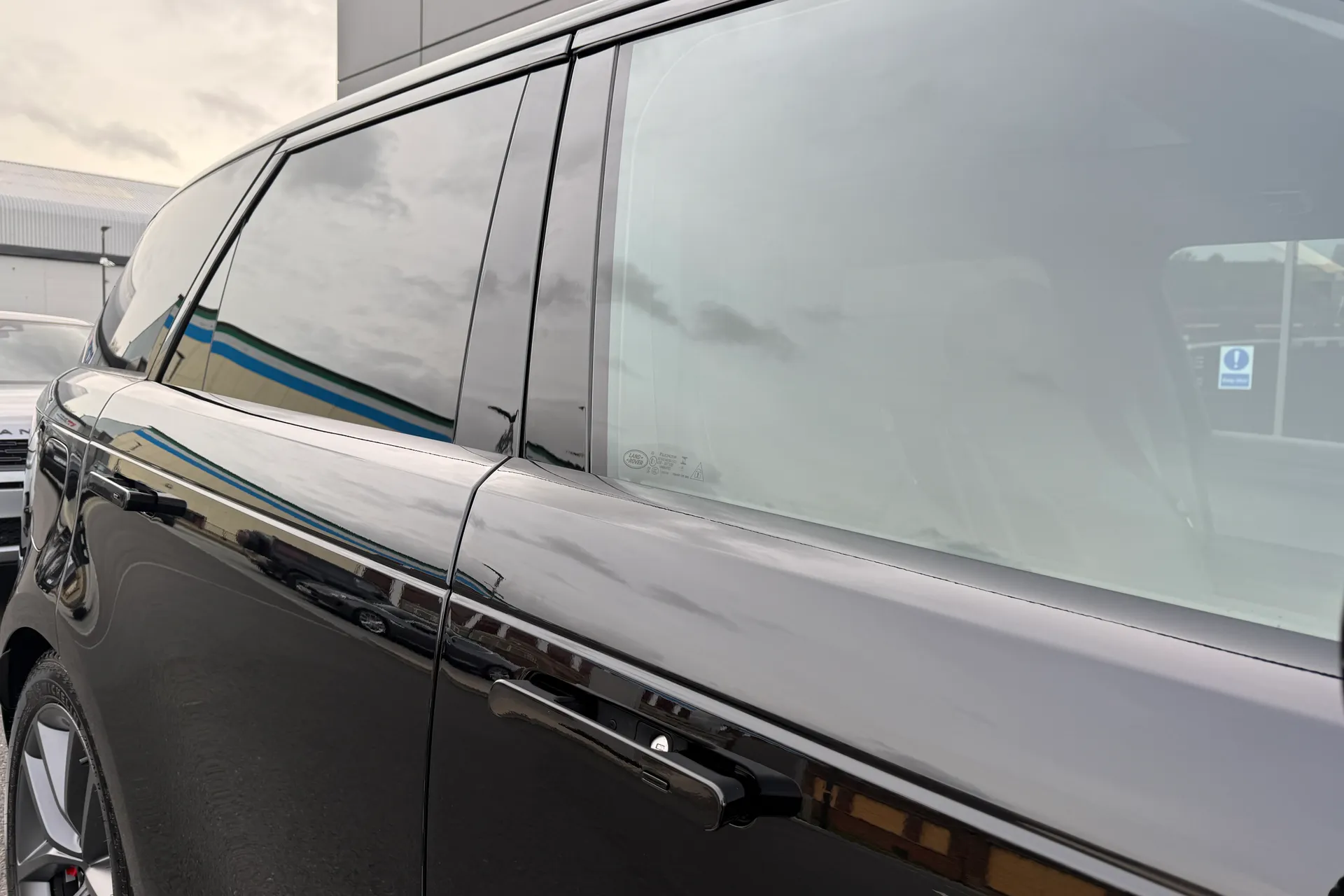 LAND ROVER RANGE ROVER SPORT thumbnail image number 25