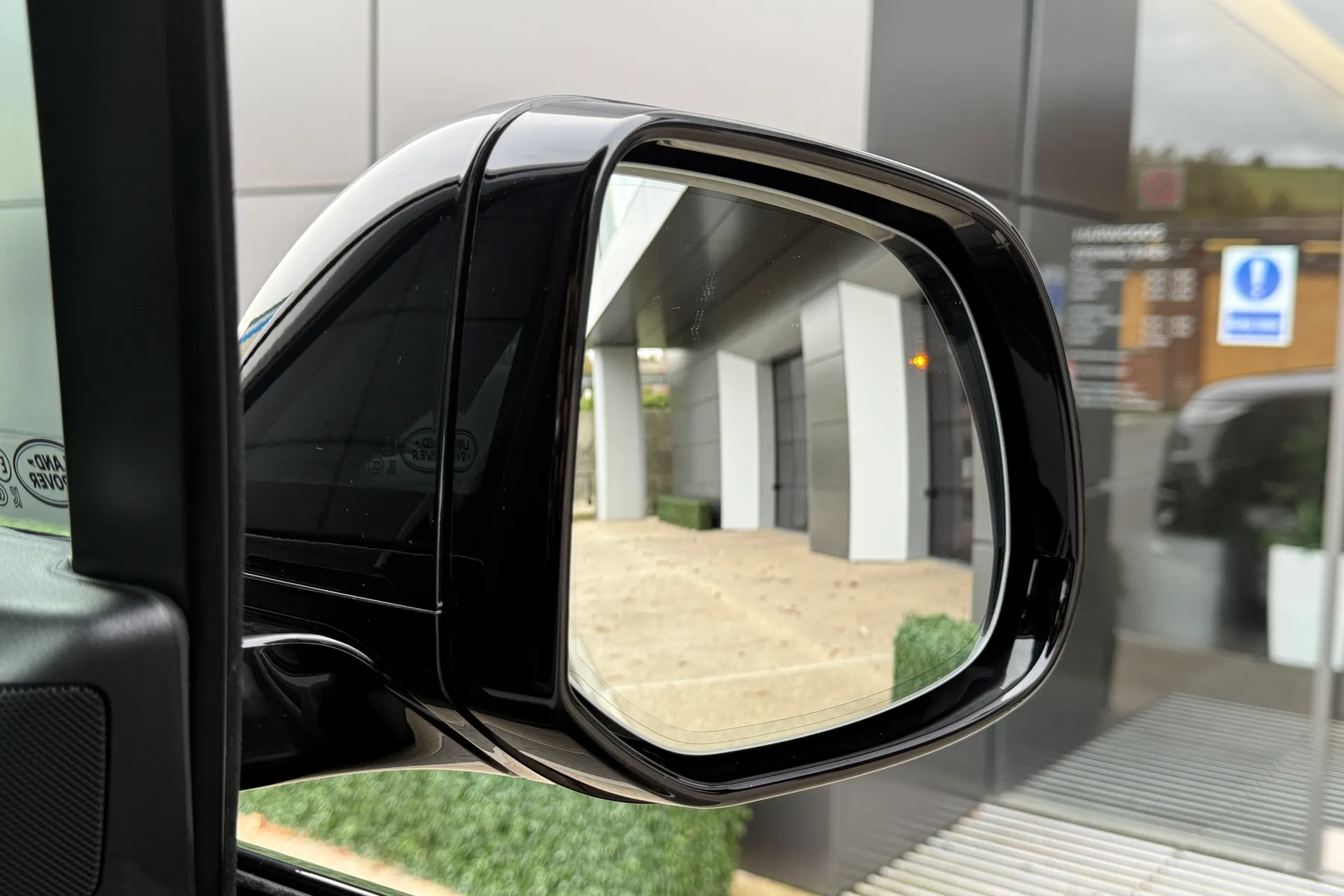 LAND ROVER RANGE ROVER SPORT thumbnail image number 28