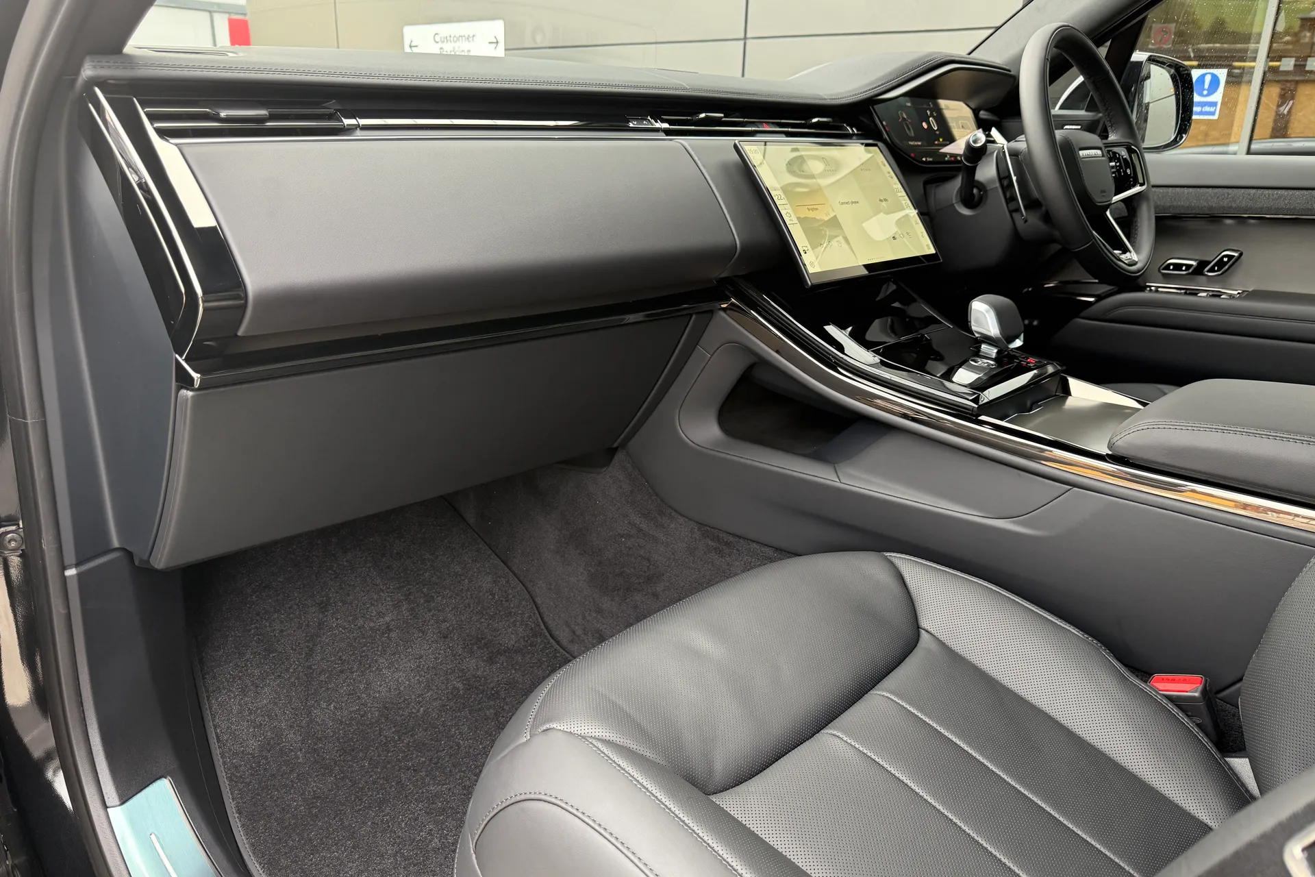 LAND ROVER RANGE ROVER SPORT thumbnail image number 63