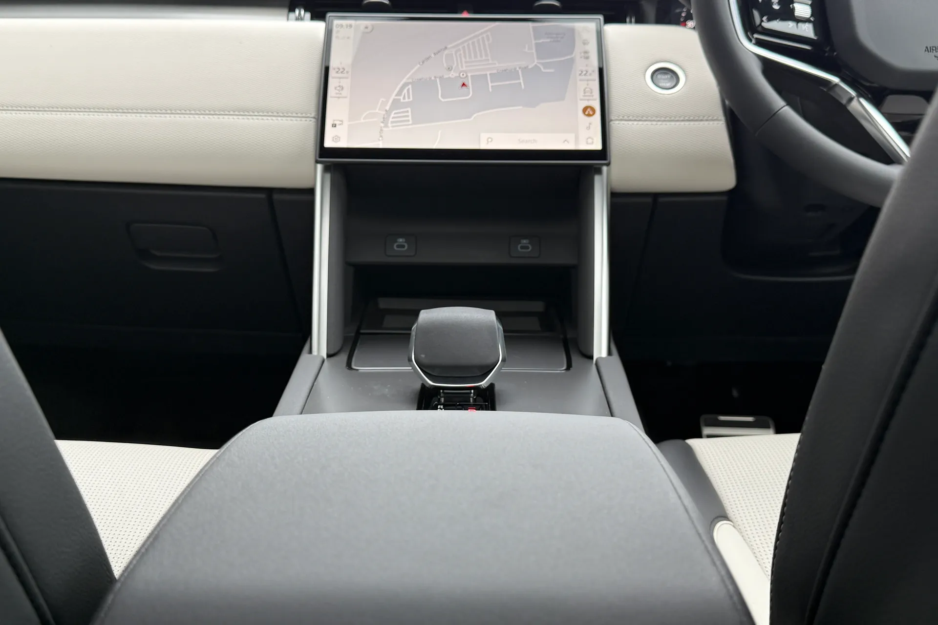 LAND ROVER DISCOVERY SPORT thumbnail image number 47